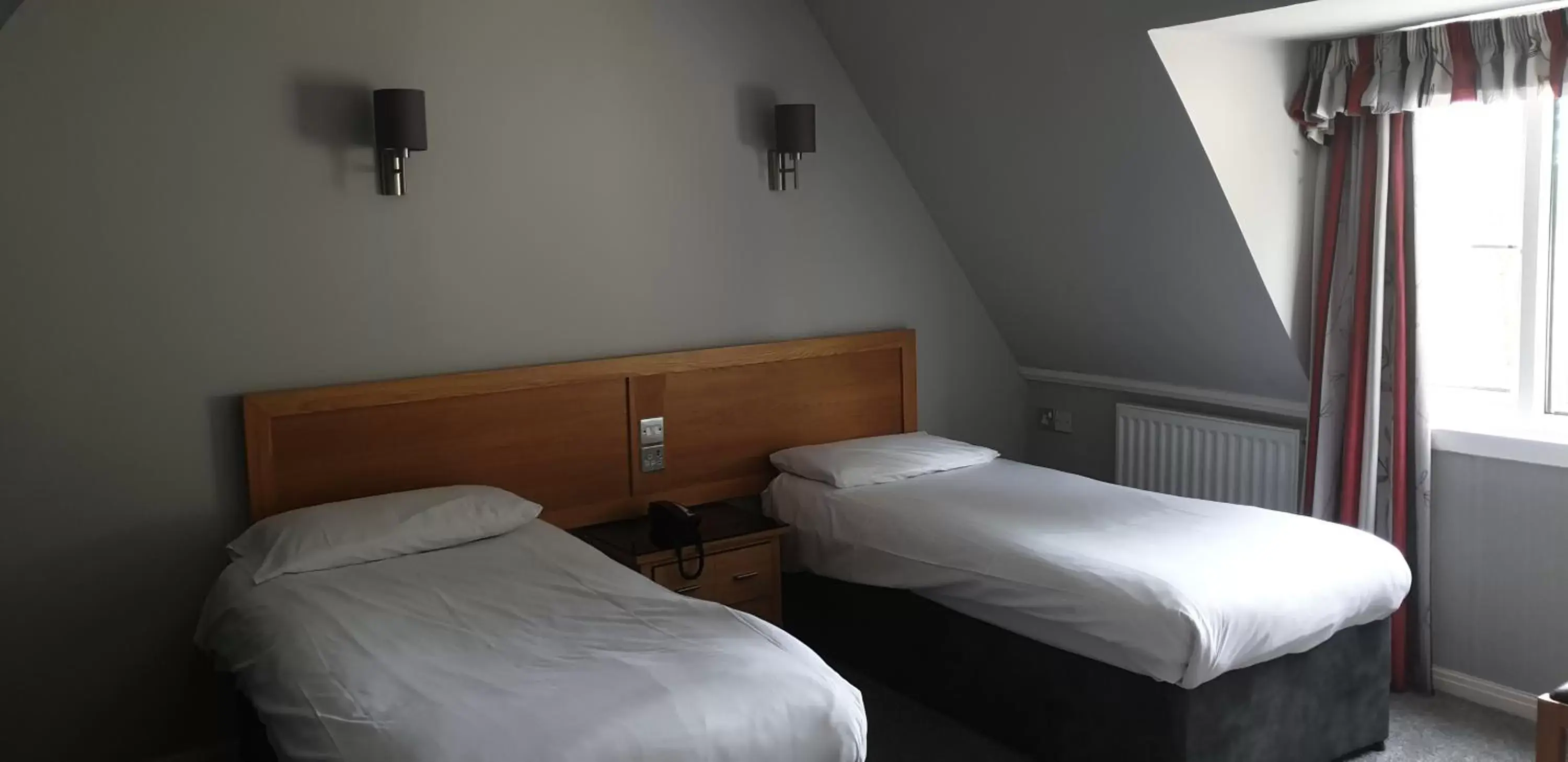 Standard Twin Room in The Diplomat Hotel Restaurant & Spa Standard Twin Room in The Diplomat Hotel Restaurant & Spa