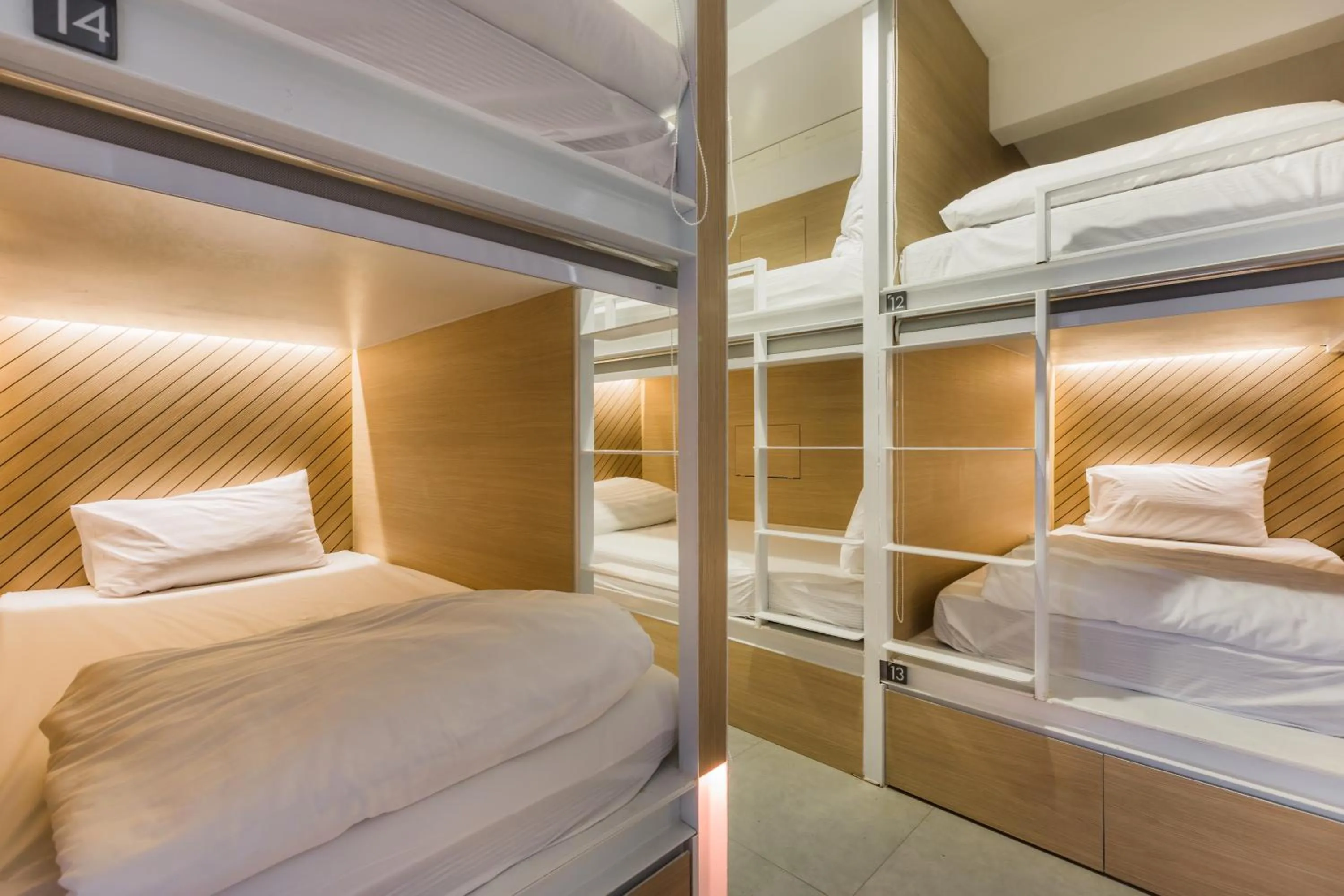 Decorative detail, Bed in Snoozz Hotel Krabi