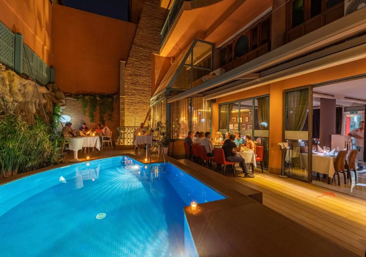 Swimming pool in Le Caspien Boutique Hotel