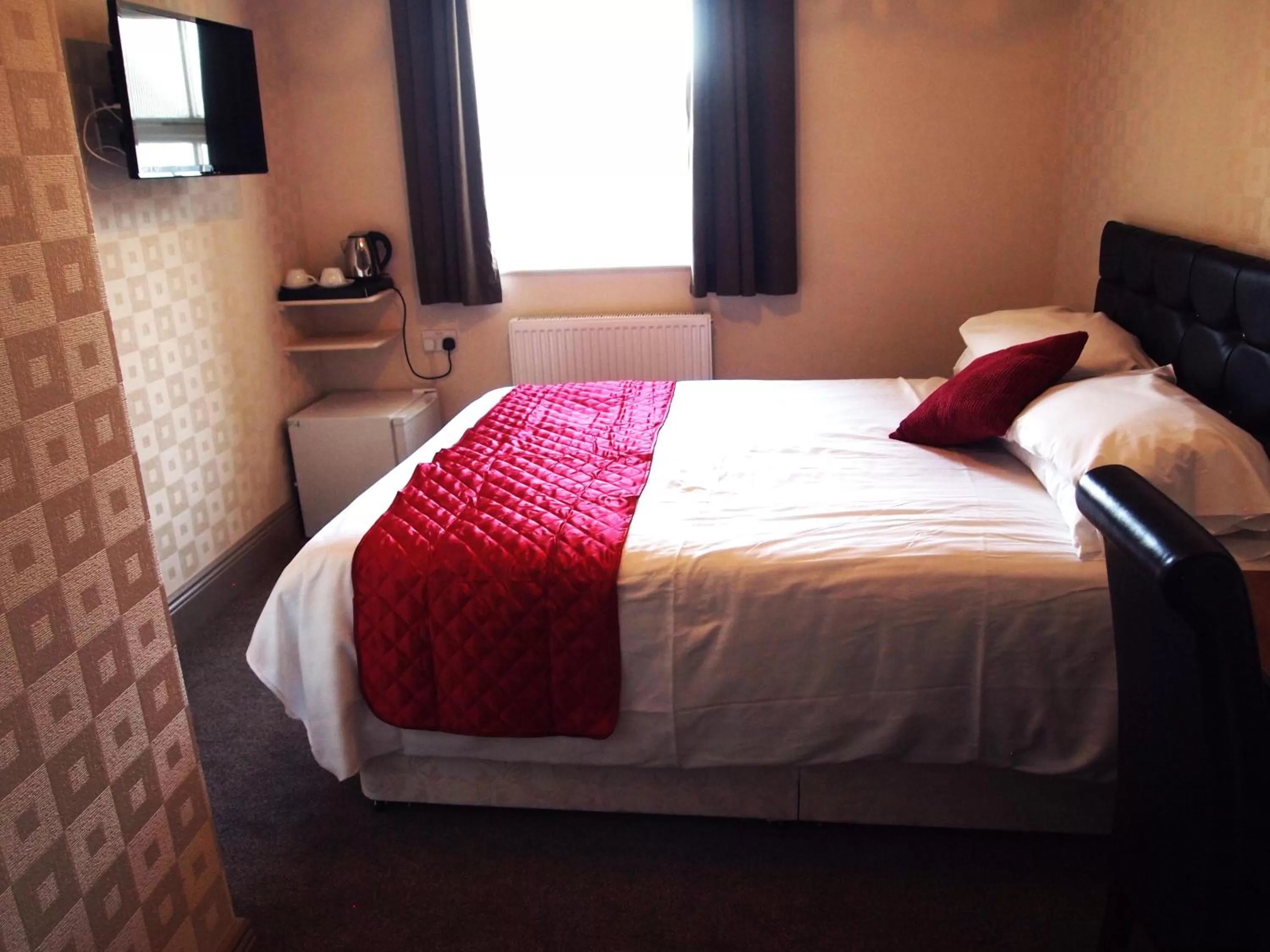 Bedroom, Bed in York House Hotel