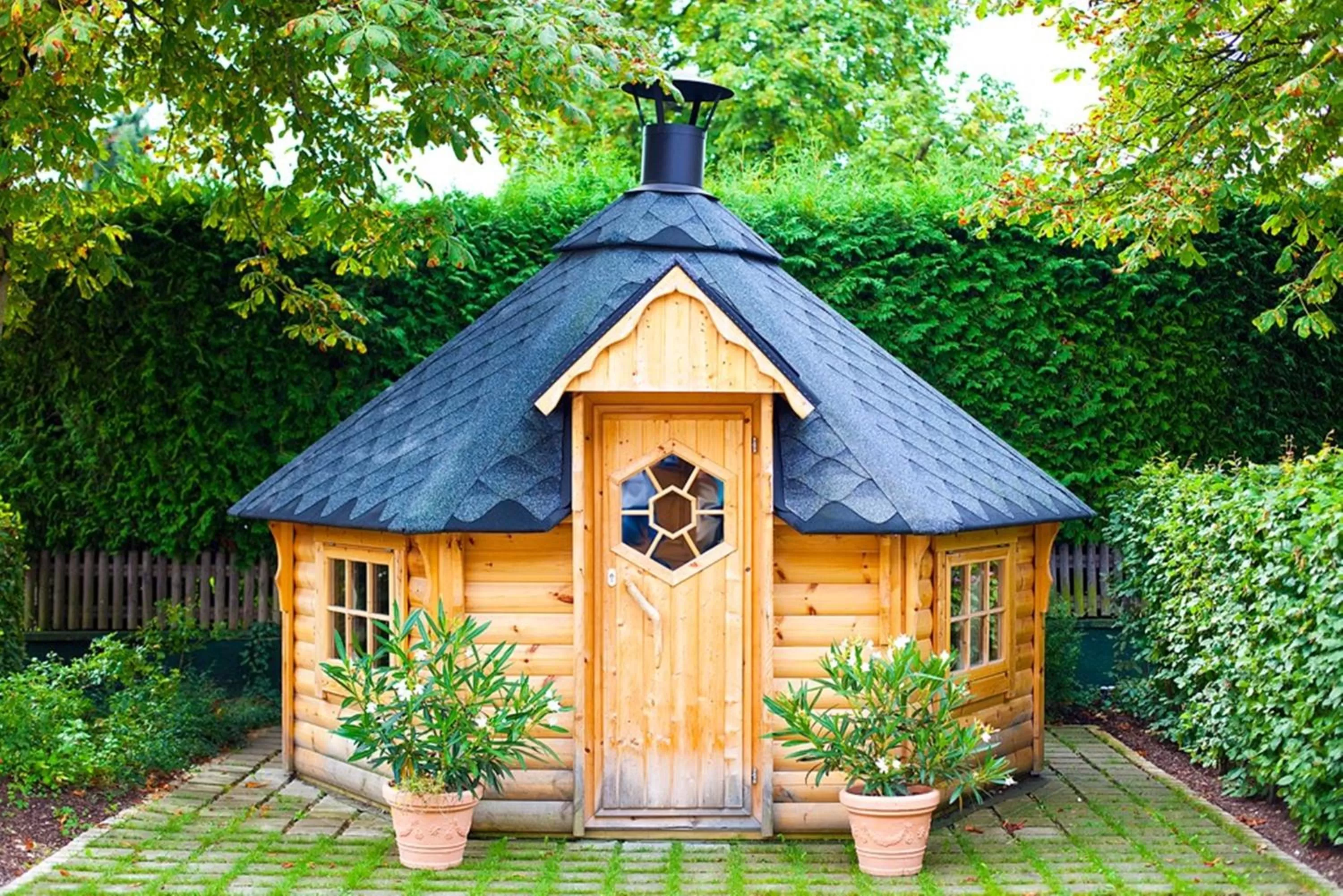 Garden, Property Building in Hotel Schäfflerwirt