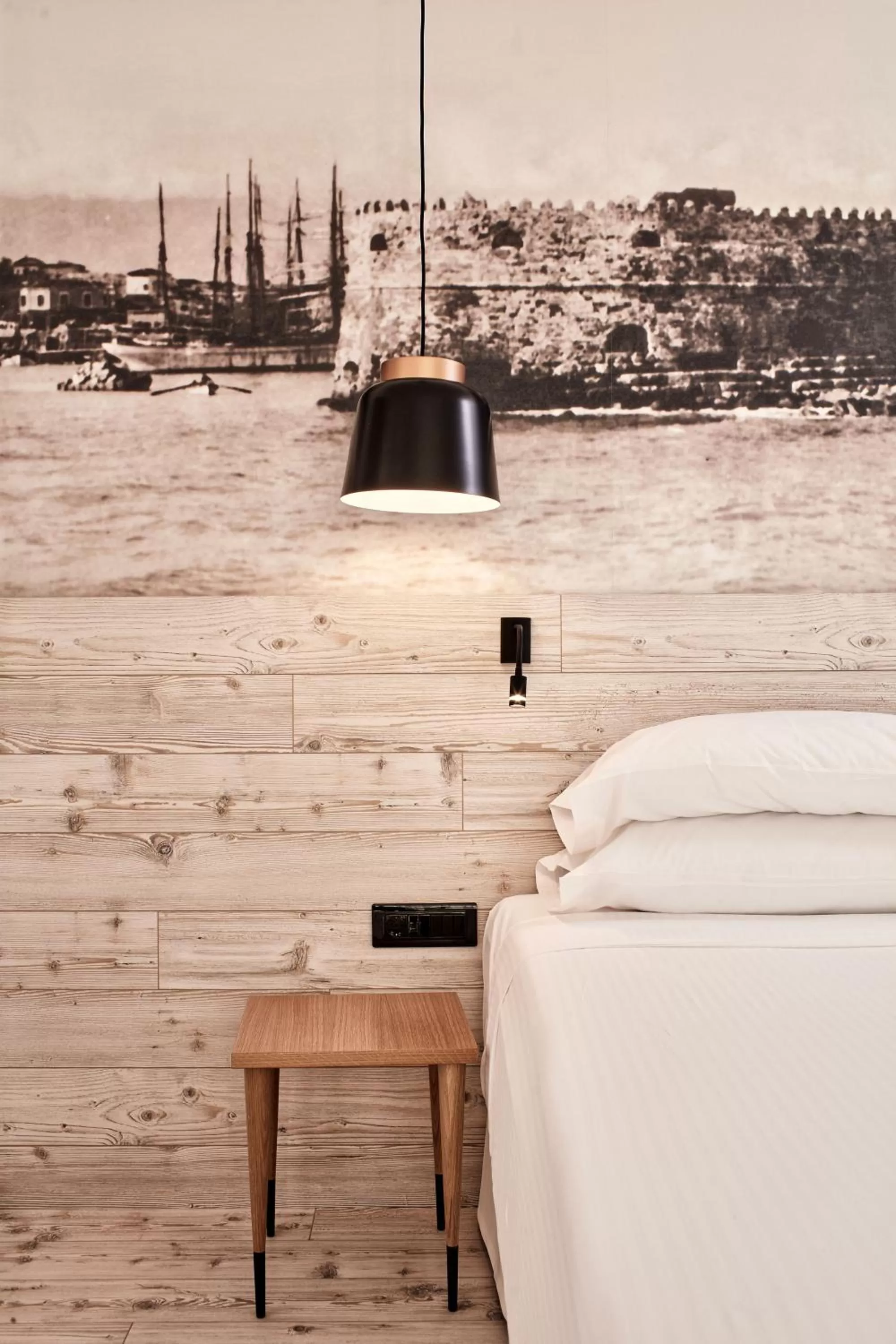 Bed in Ibis Styles Heraklion Central