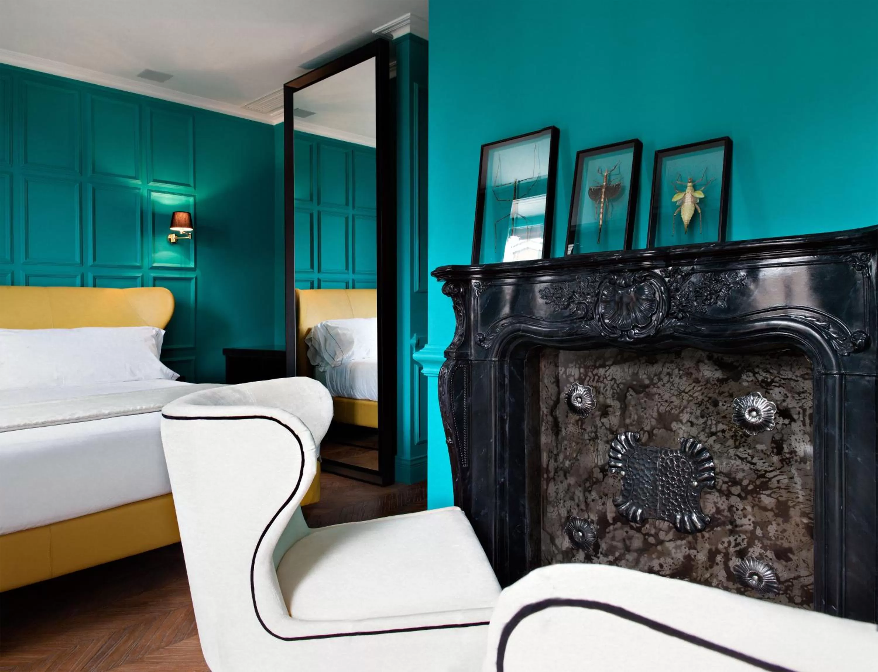 Seating area, Bed in Hotel The Corner Roma