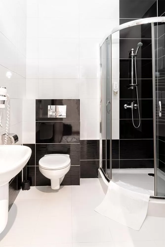 Shower in Hotel Pogoria Residence