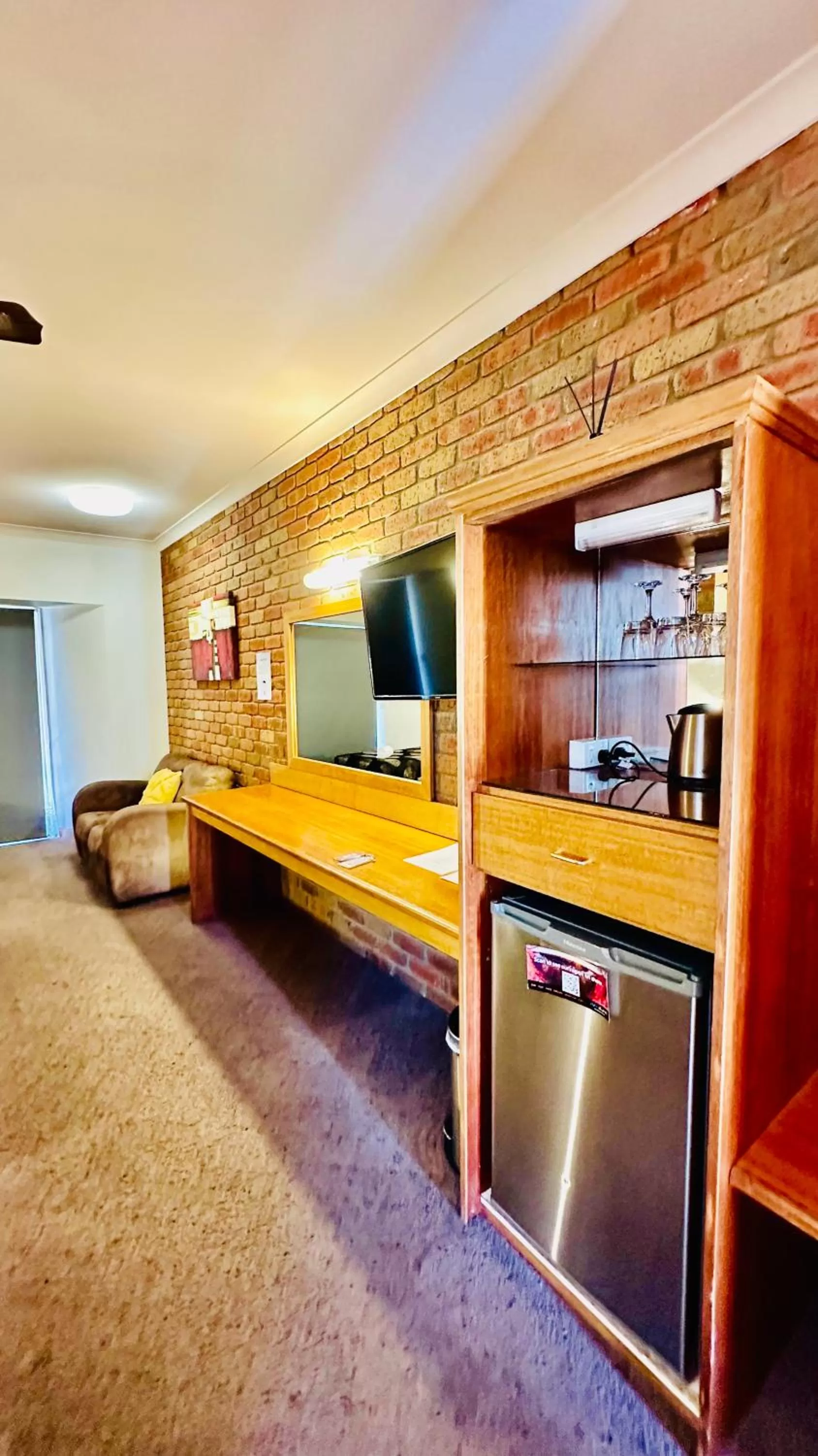 Early Australian Motor Inn