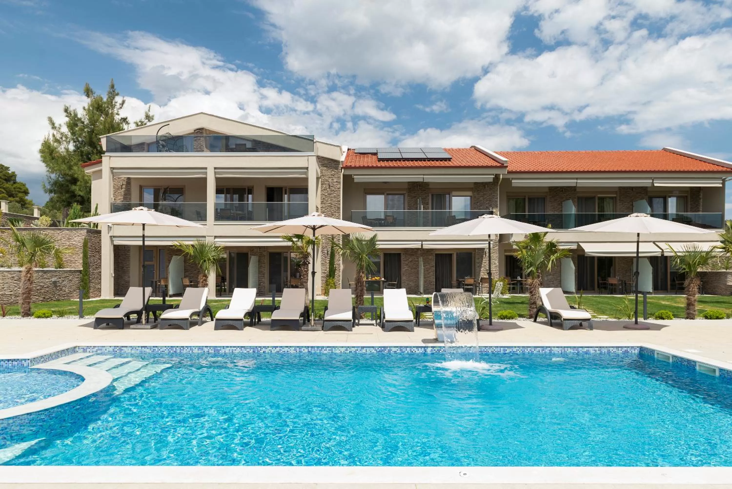 Property building in Villa Sara