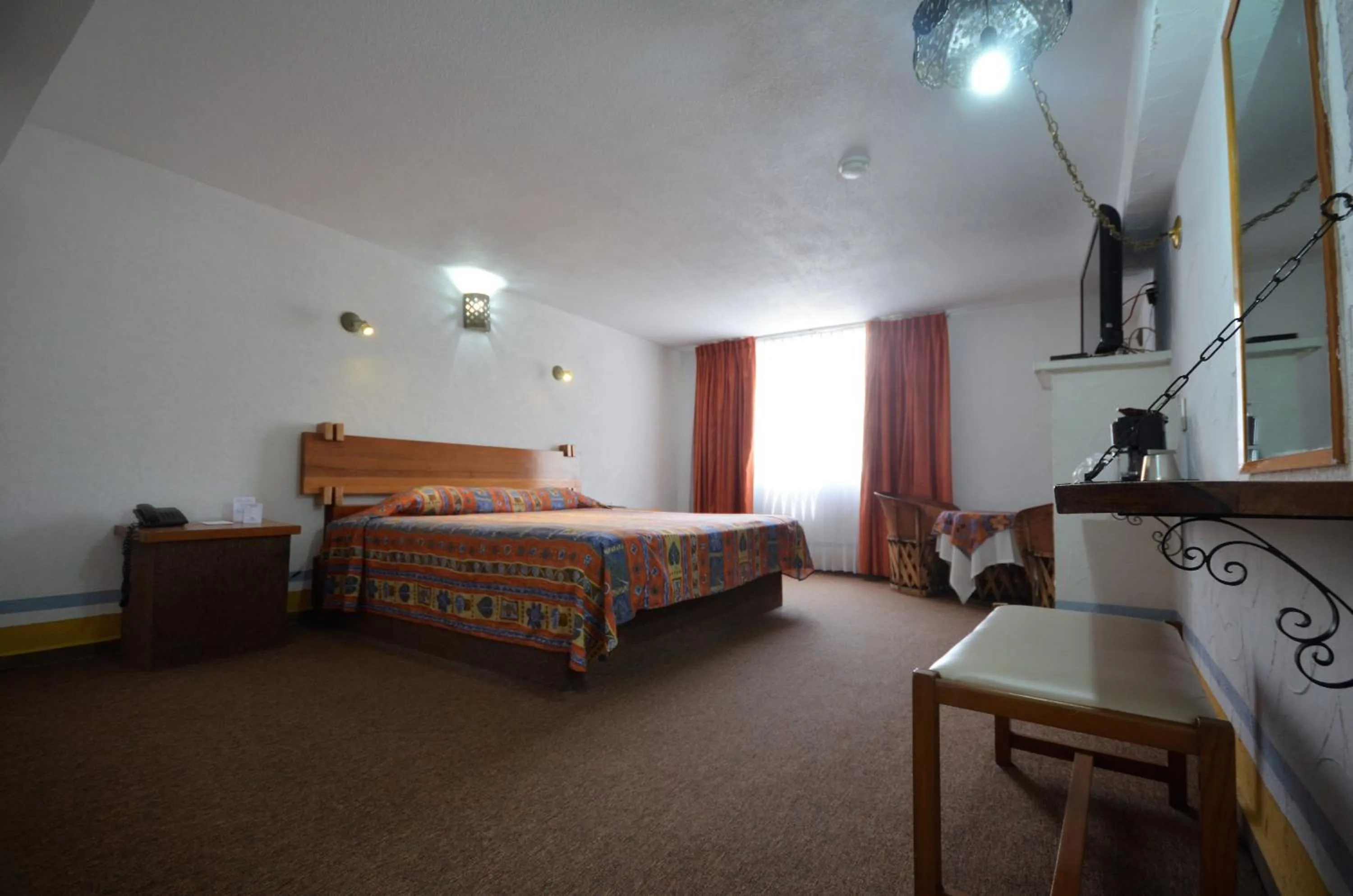 Day, Bed in Howard Johnson by Wyndham Morelia Calle Real