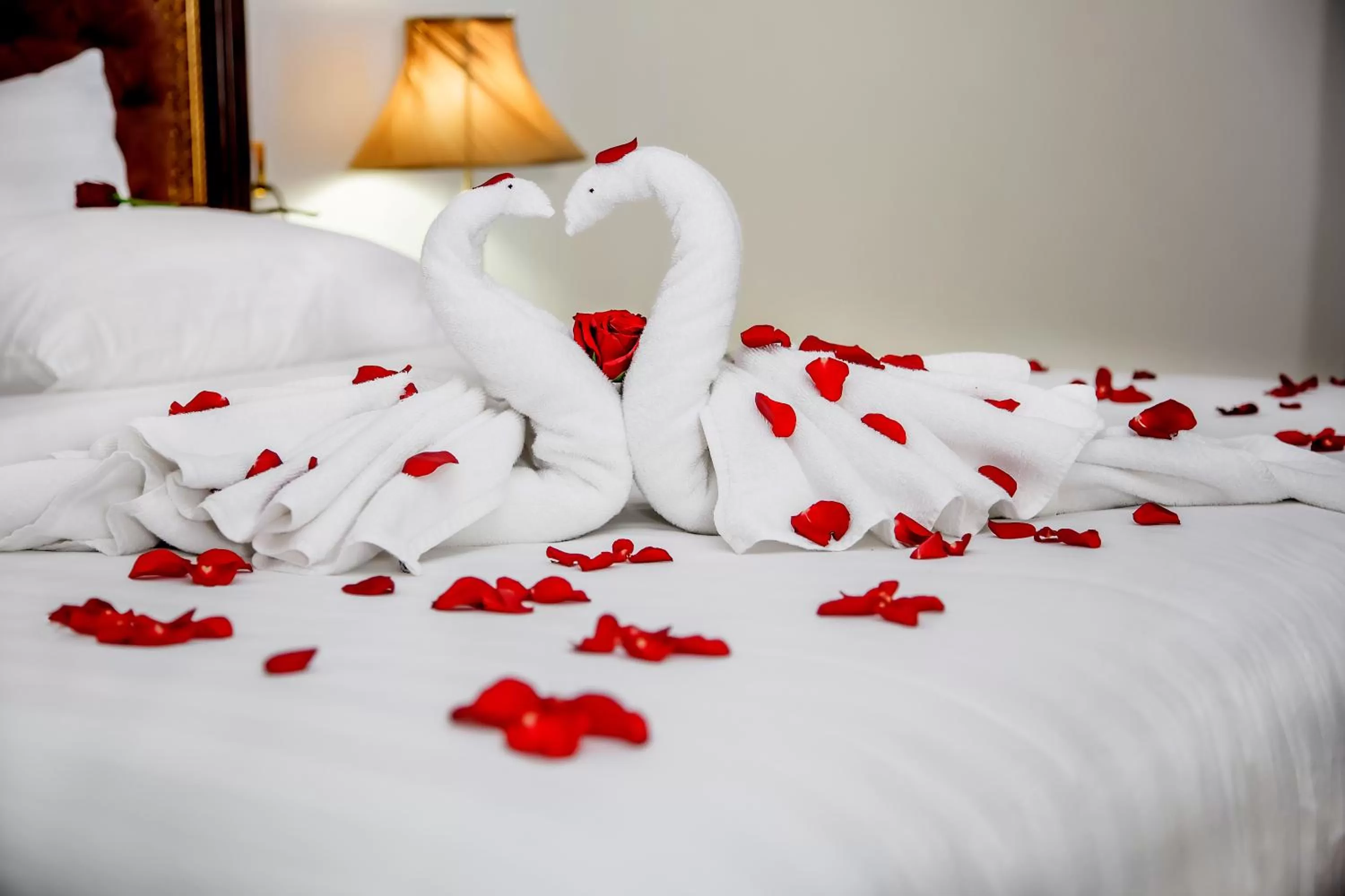 Bedroom, Bed in Grand Excelsior Hotel Bur Dubai