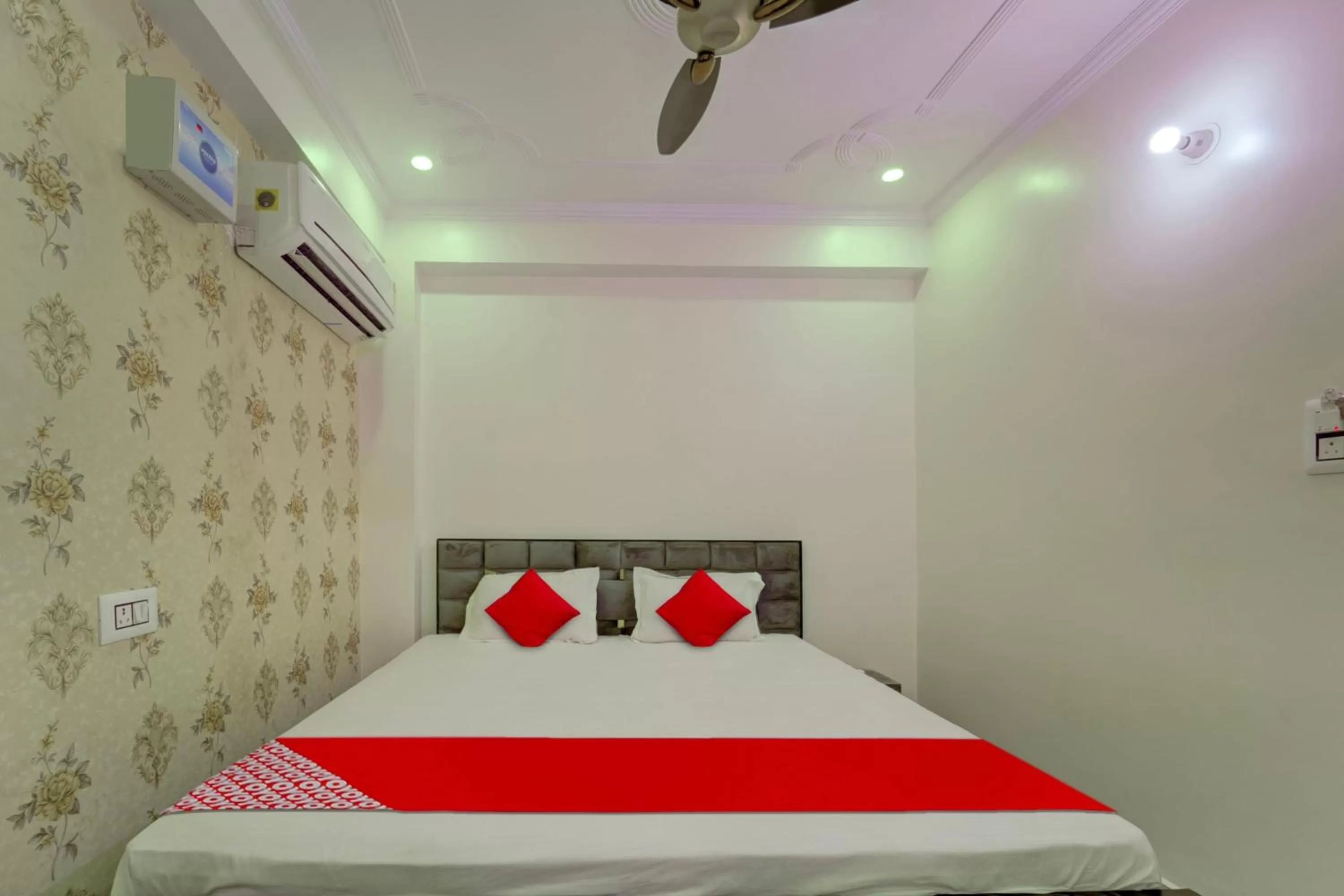 Bedroom in OYO Flagship 81547 Hotel MS Inn