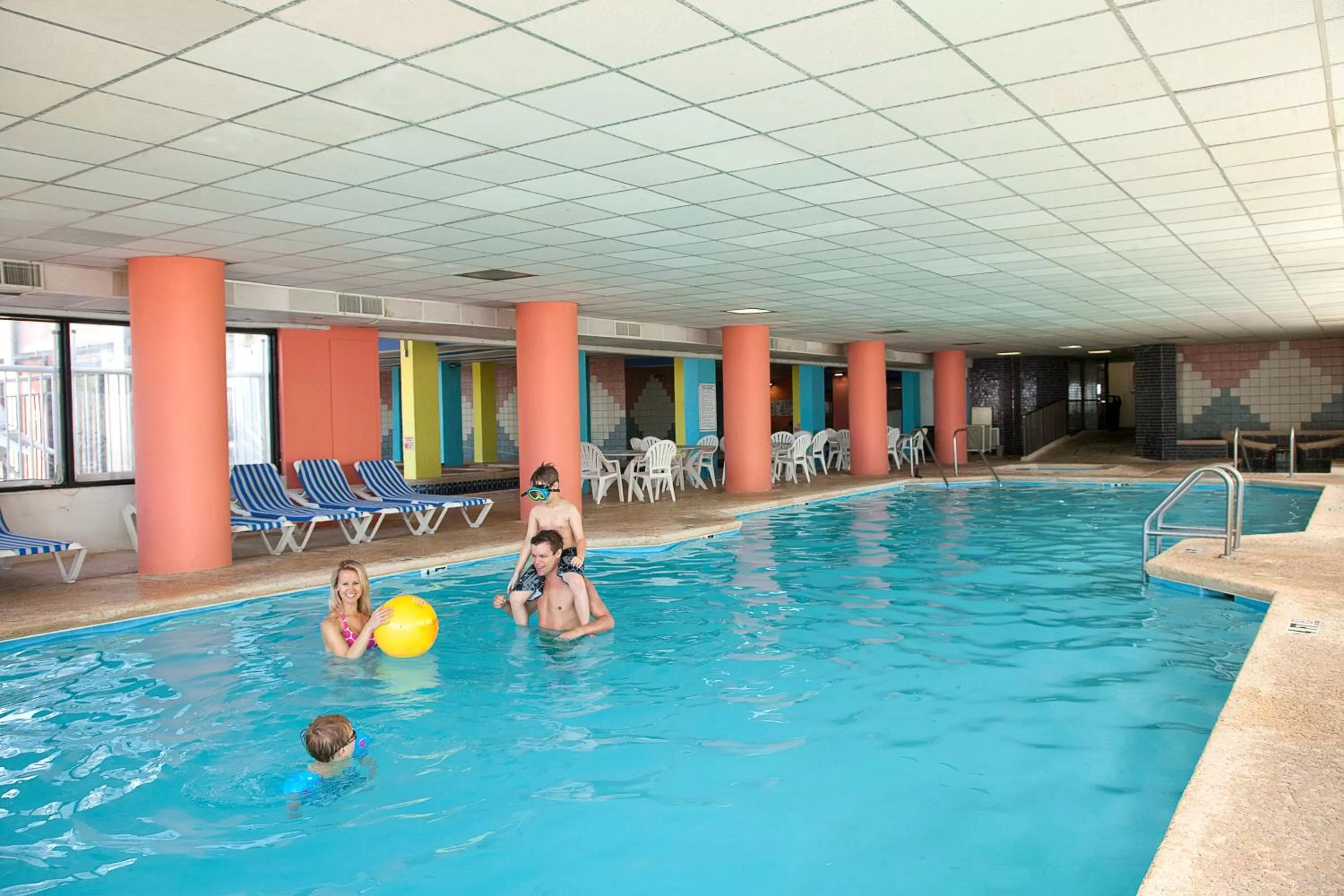 Swimming pool in Hotel Blue