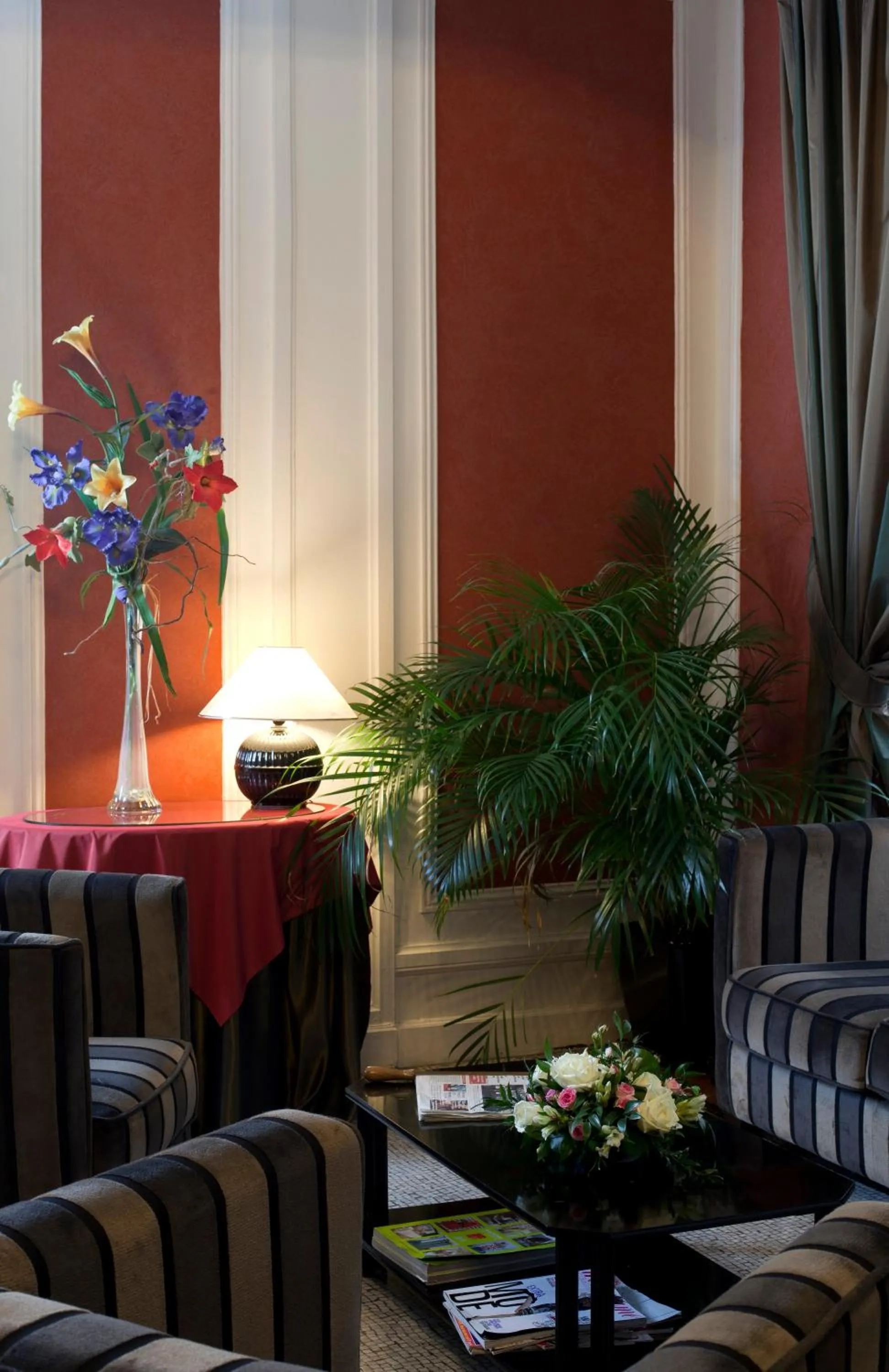 Living room in Logis Le Midland