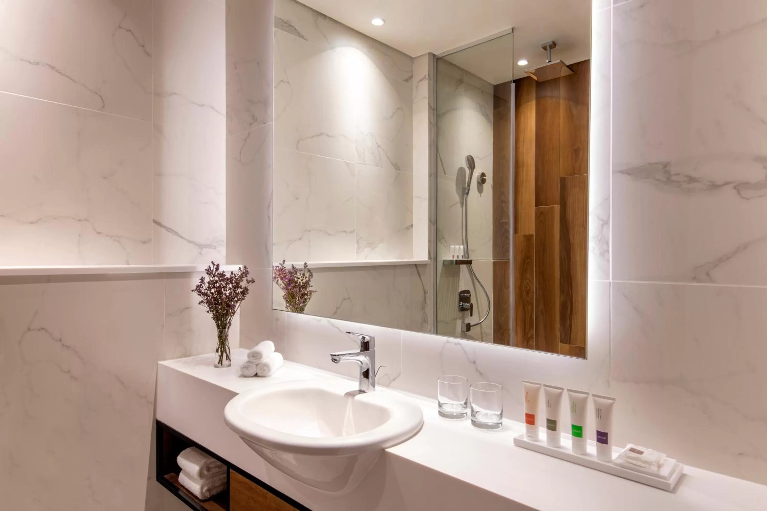 Shower in Swissotel Living Jeddah