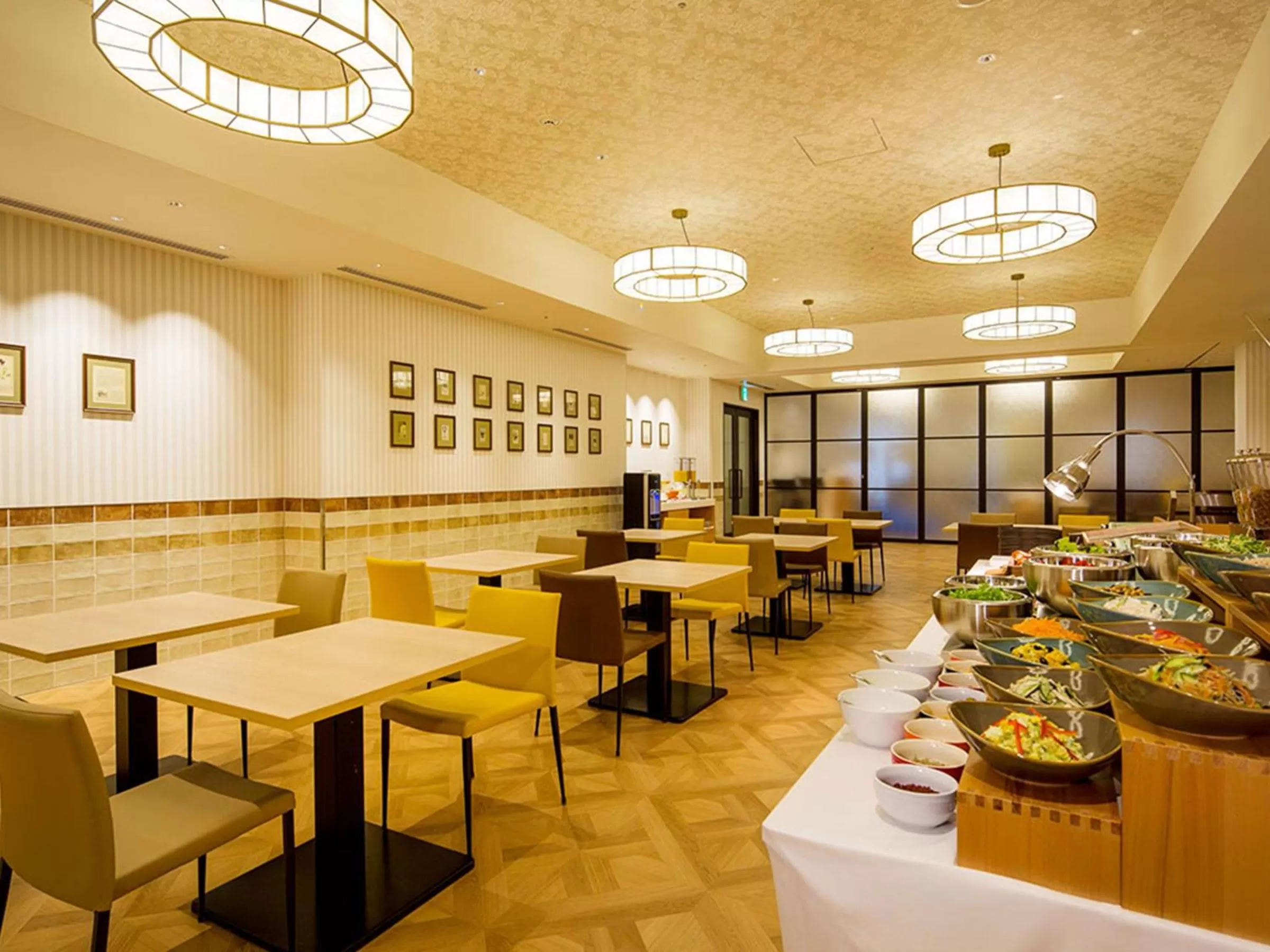 Restaurant/places to eat in Hotel Monterey Kobe