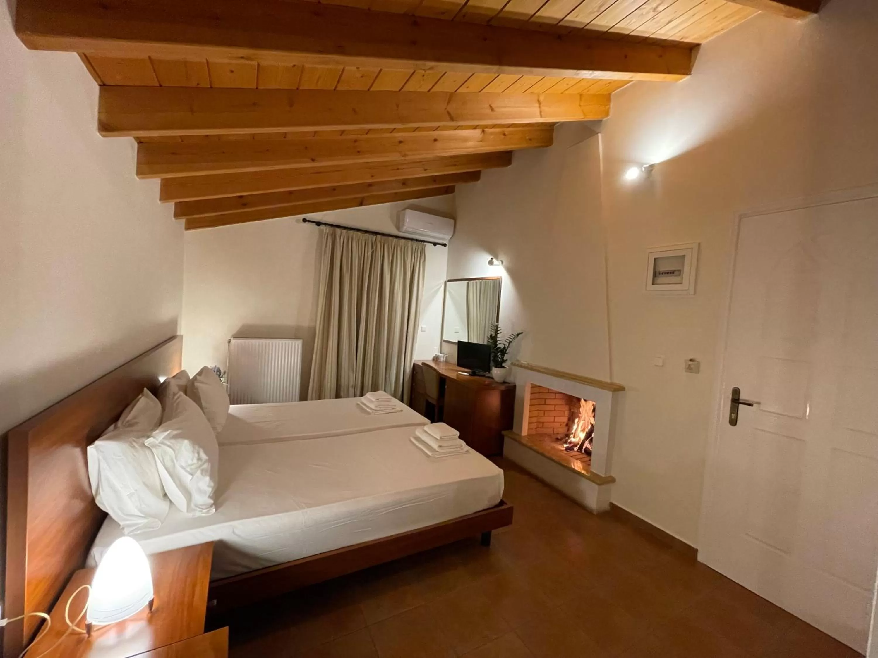 Bed in Corinthian Village