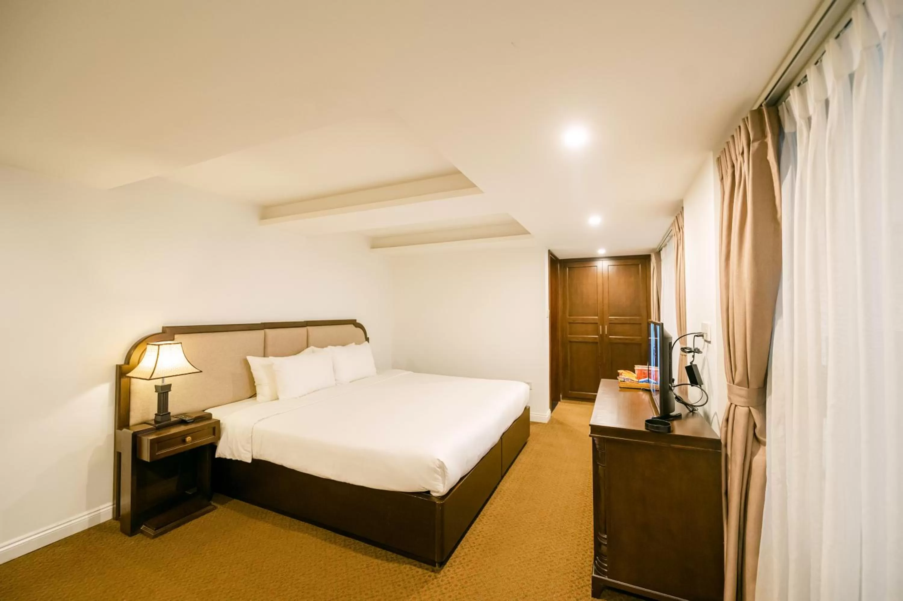 Bed in Marigold Hotel Hanoi