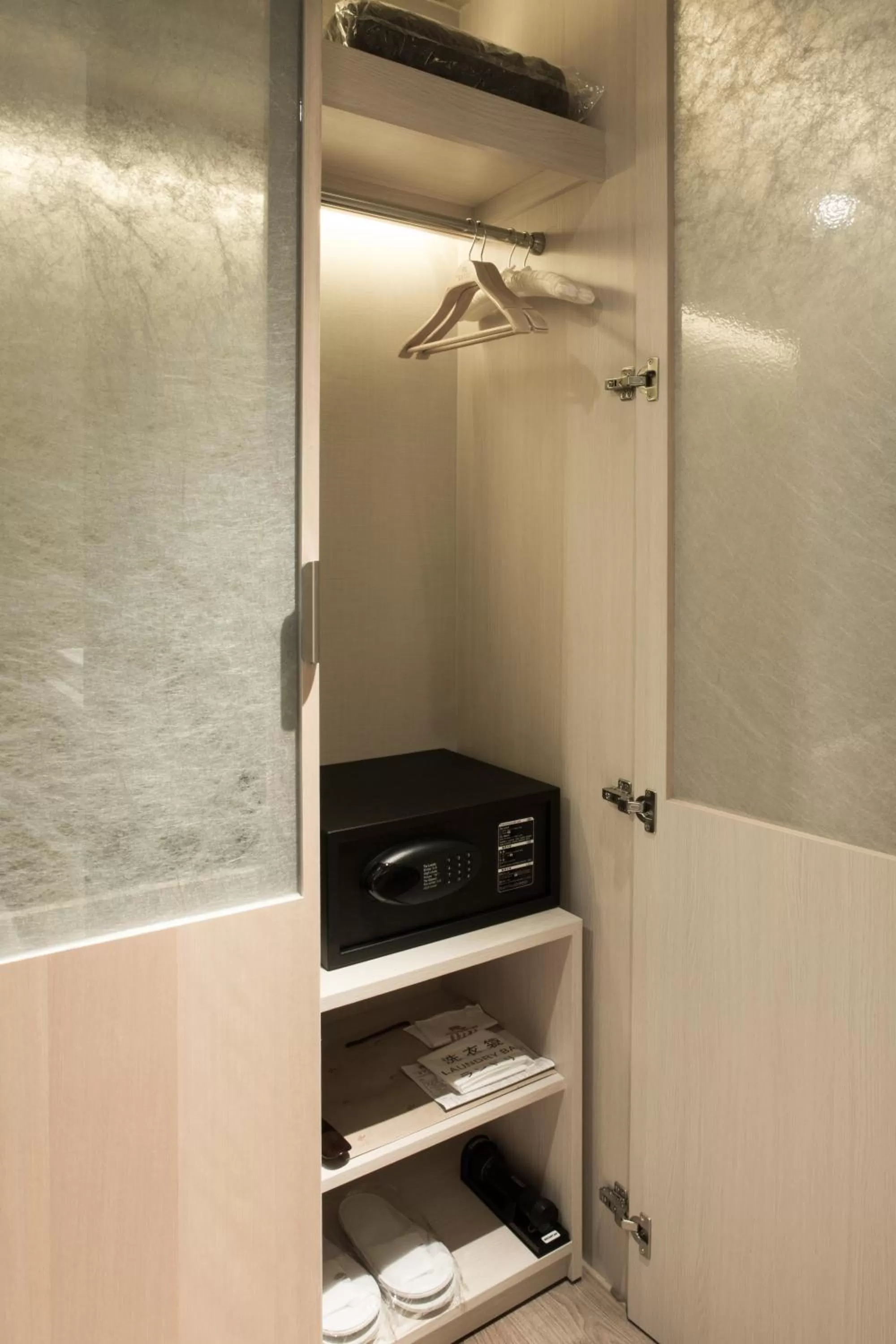 Area and facilities in Riverview Suites Taipei