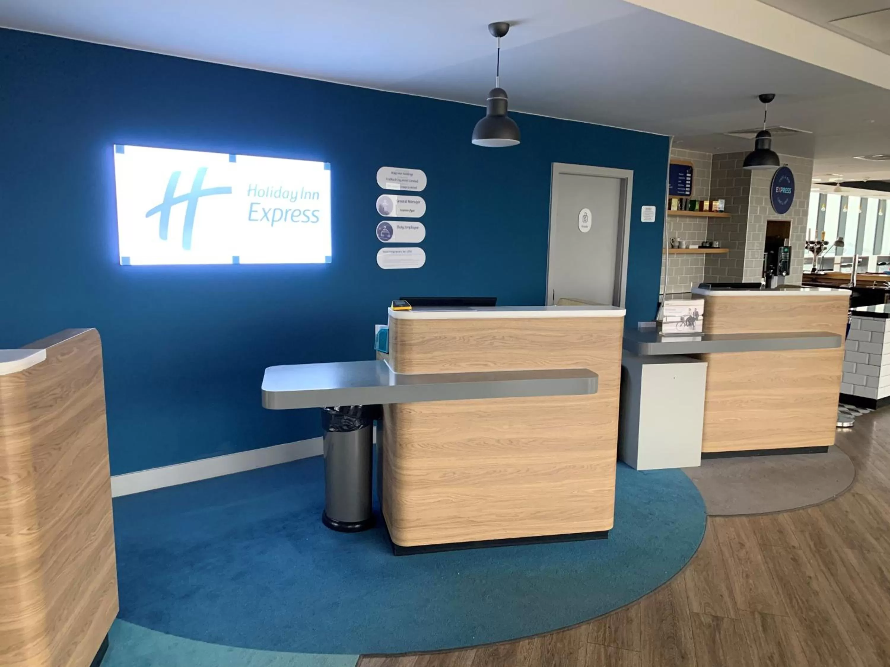 Property building in Holiday Inn Express - Manchester - TRAFFORDCITY by IHG
