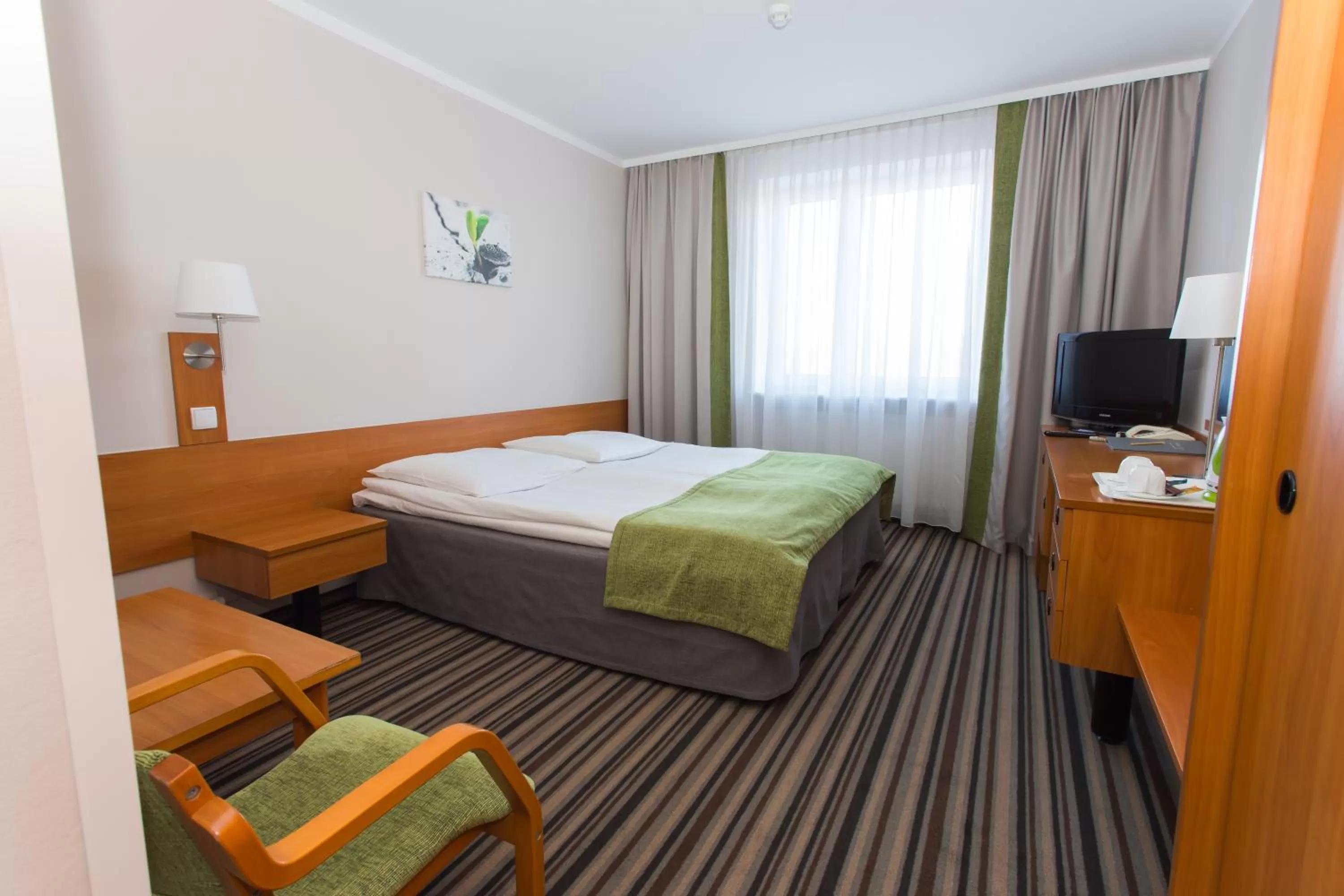 Photo of the whole room, Bed in Hotel IOR