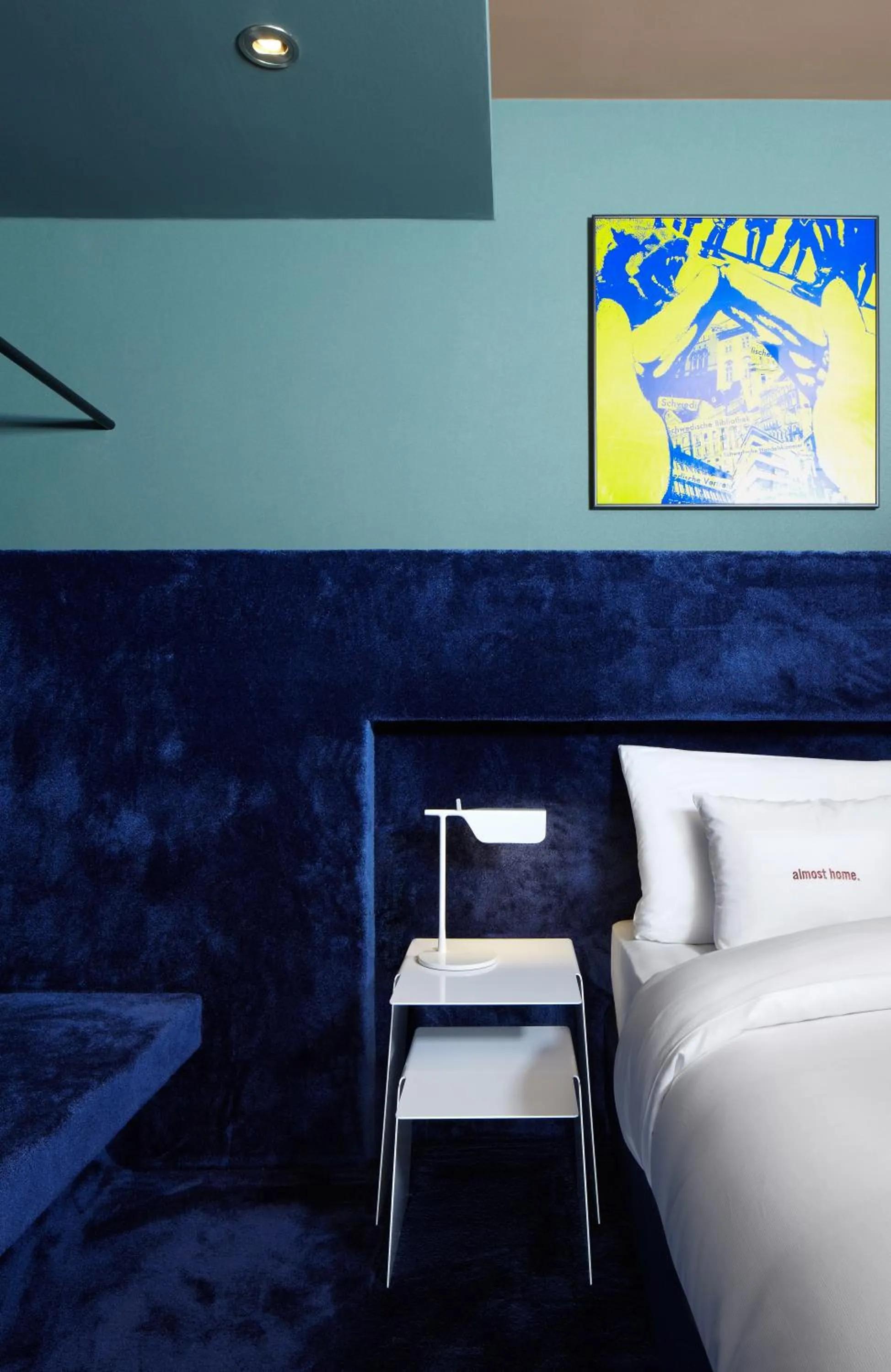 Bed in 25hours Hotel The Goldman