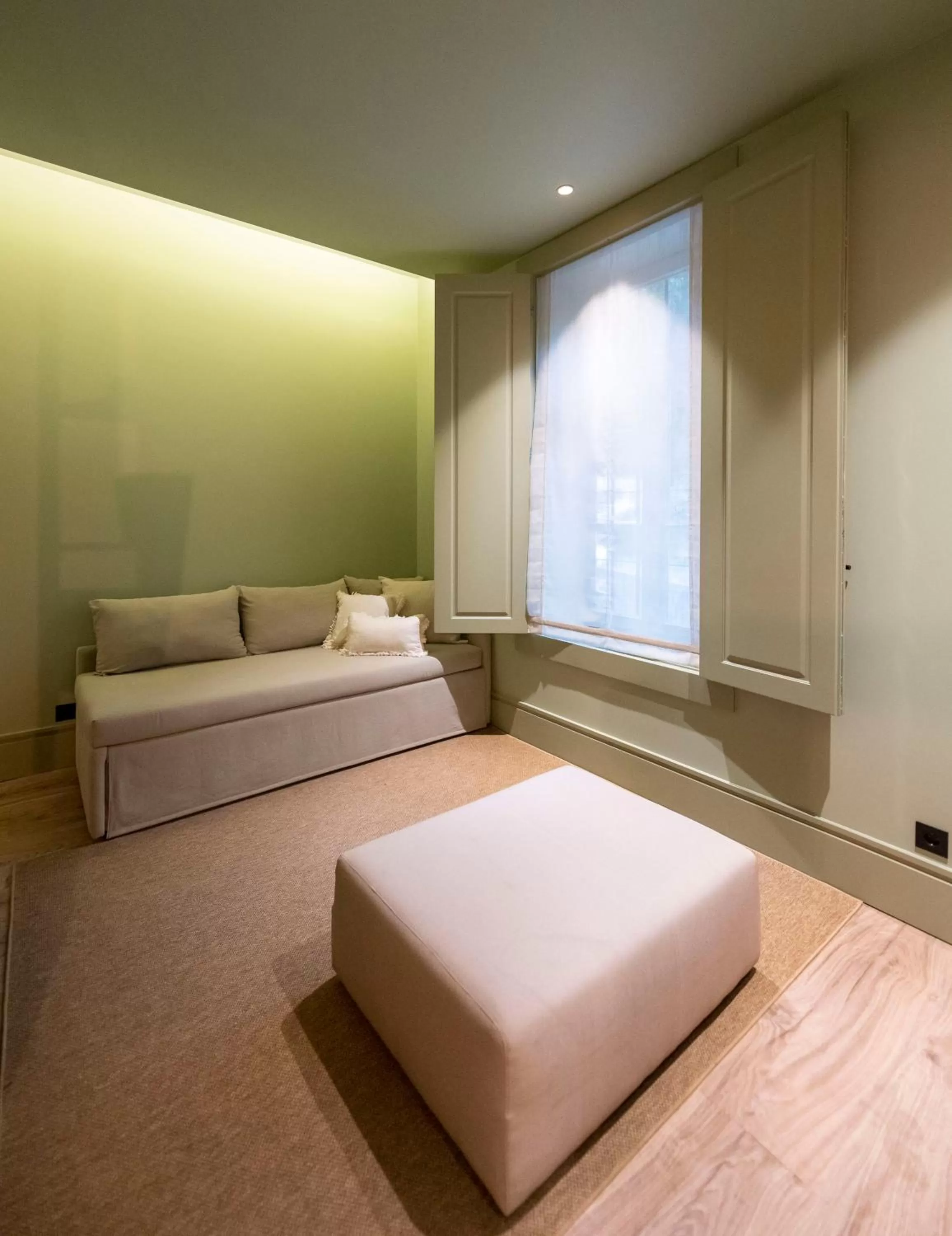 Living room in The Grove Houses