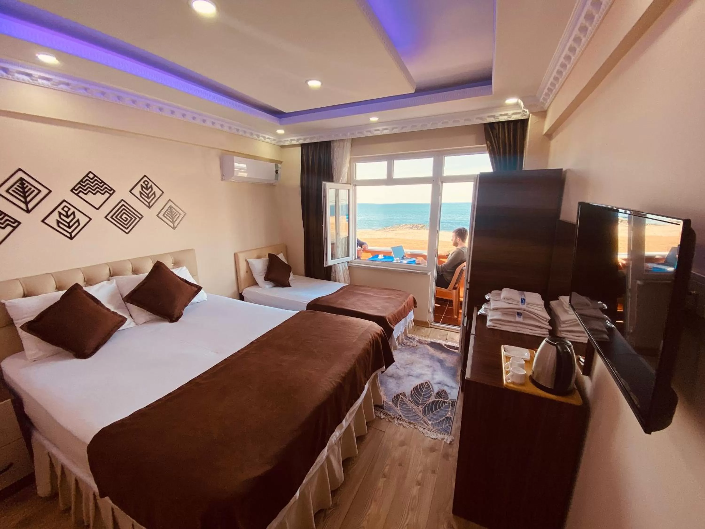 Bed in istanbul Airport Kumsal Otel