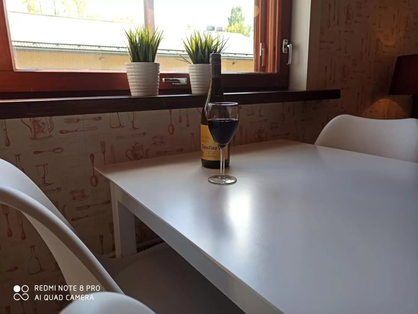 Seating area in Hotelli Uninen Tampere