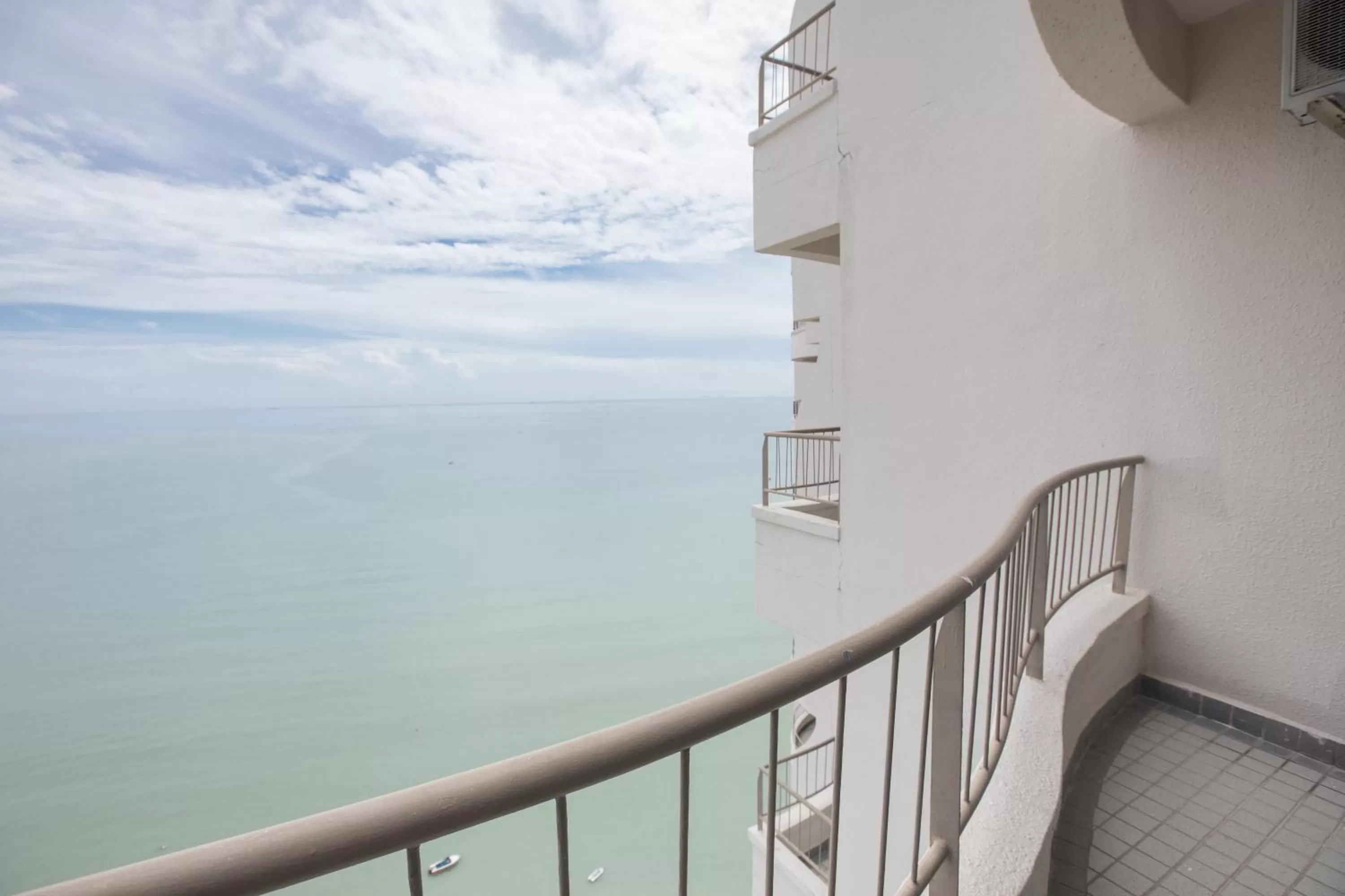 Sea view in Rainbow Paradise Beach Resort