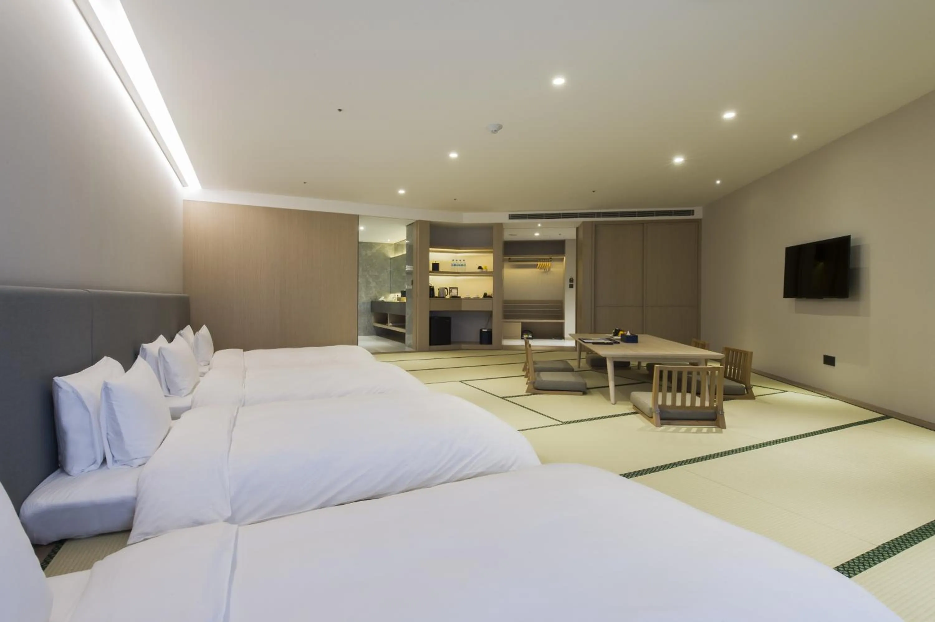 Photo of the whole room, Bed in Golden Tulip FAB Hotel New Taipei