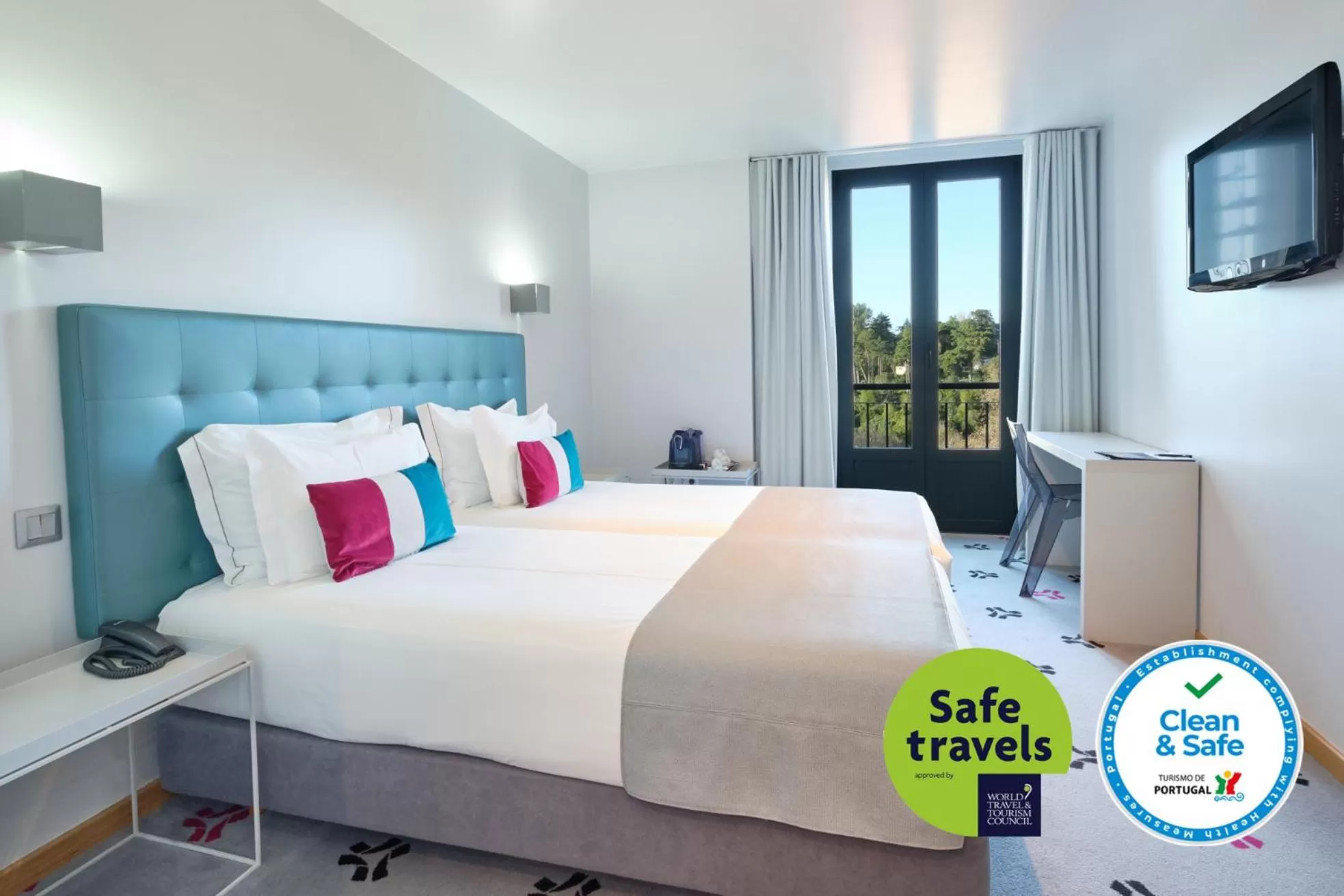 Bedroom, Bed in Sintra Bliss Hotel