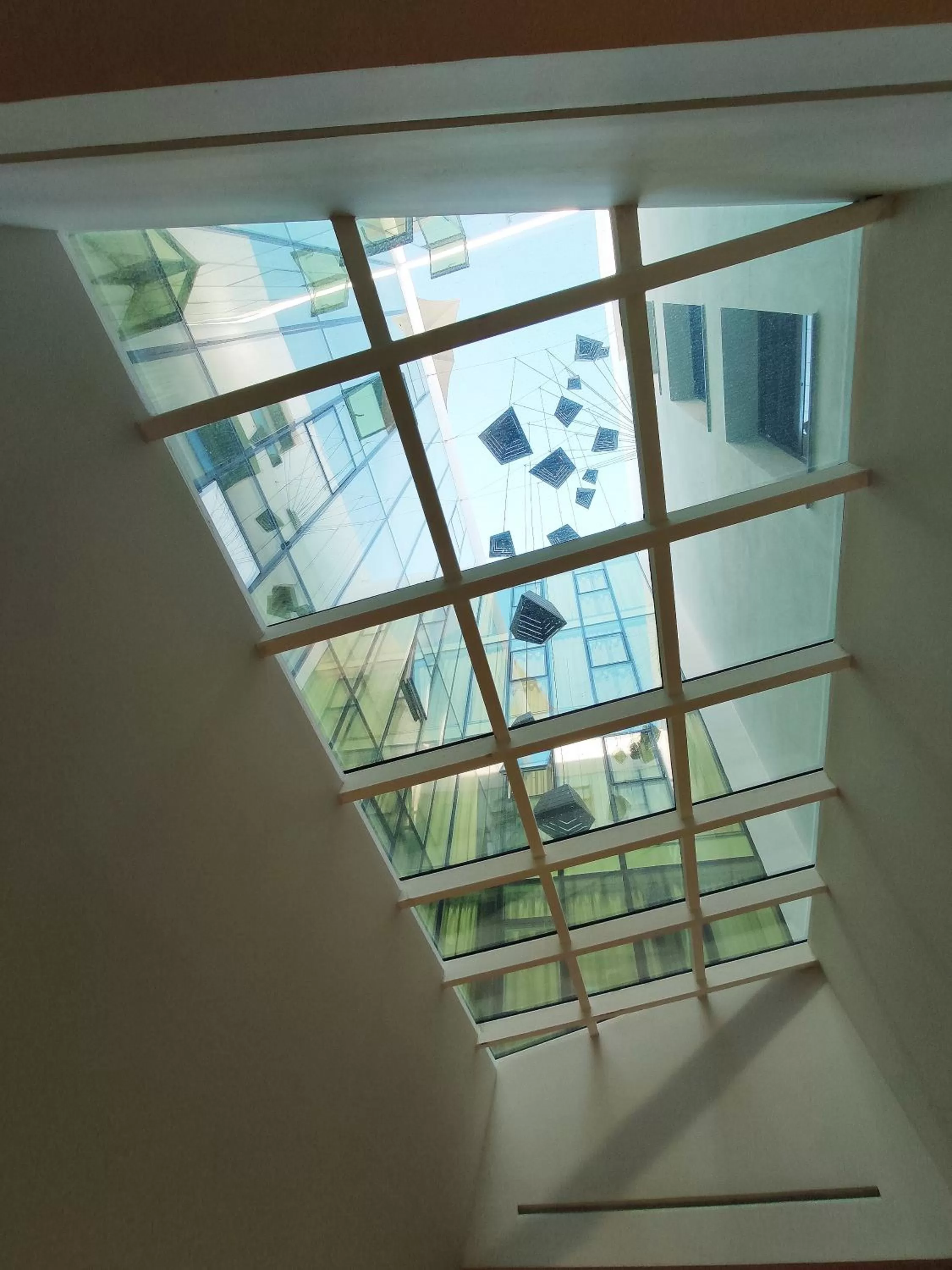 Inner courtyard view in Hotel Macià Sevilla Kubb