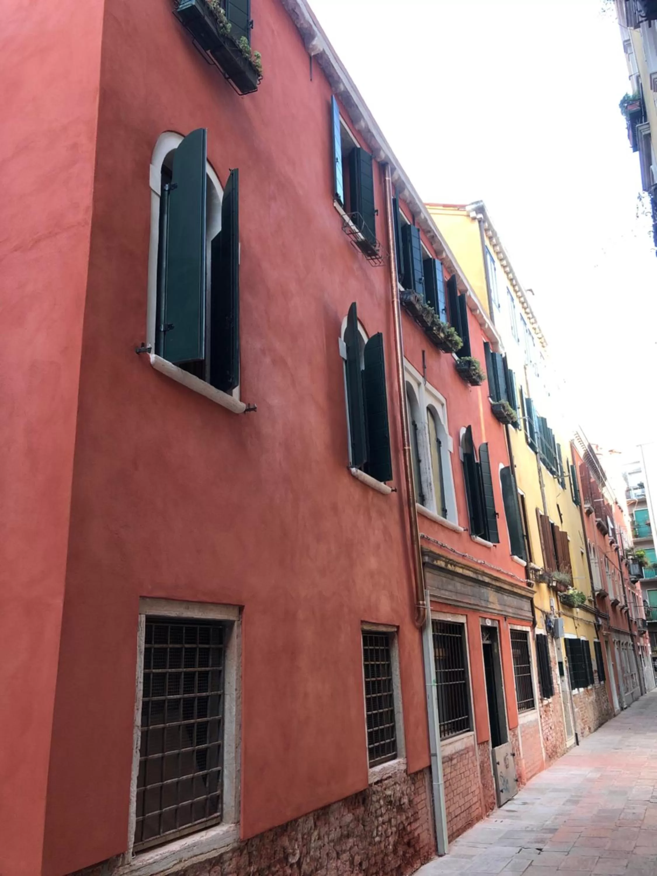 Property building in Albergo Marin