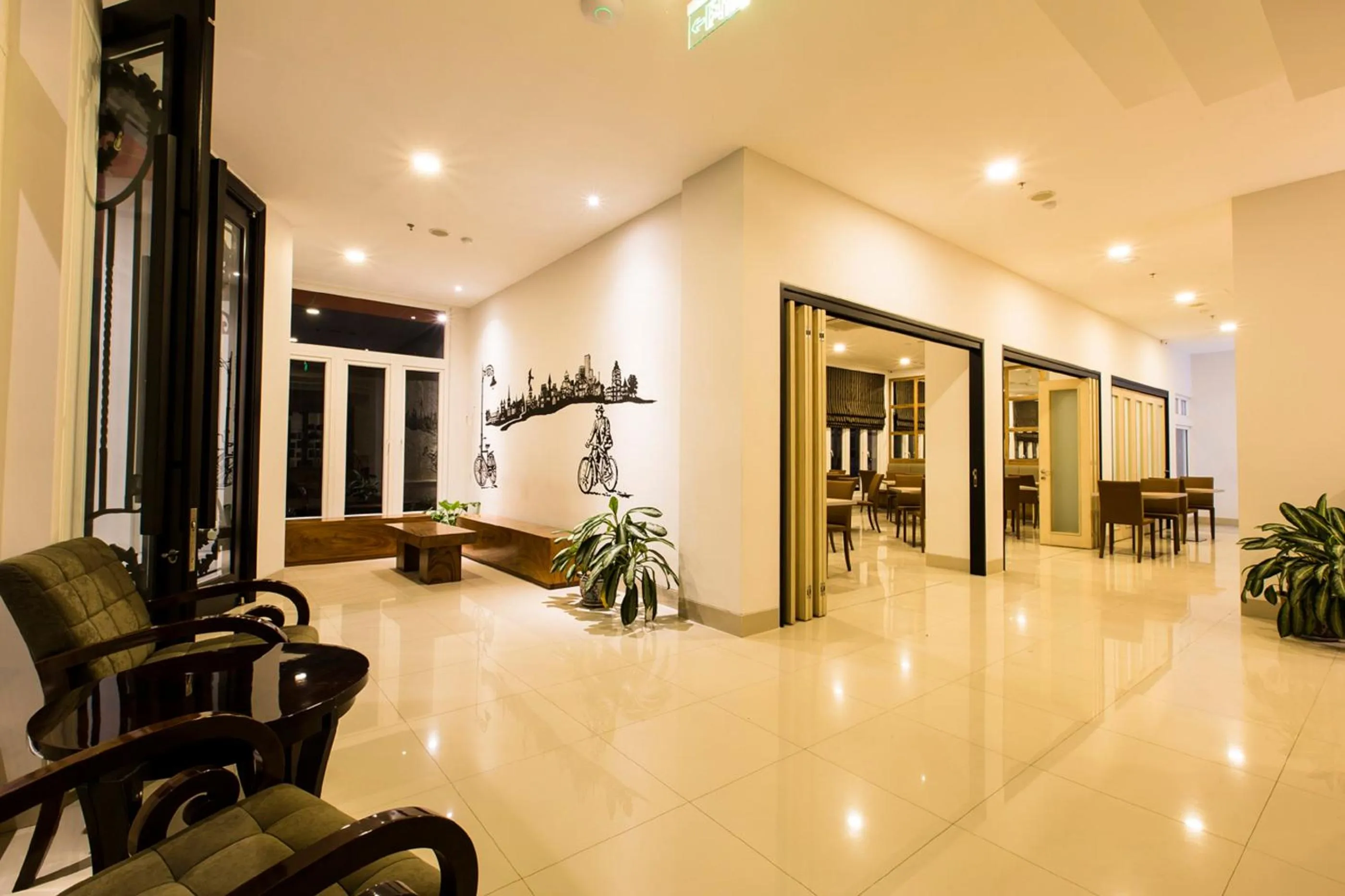 Lobby or reception in Sparks Odeon Sukabumi, ARTOTEL Curated