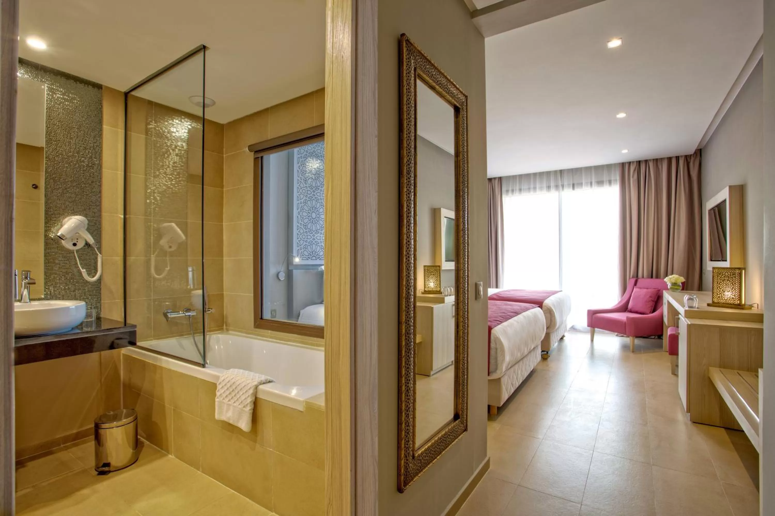 Bathroom, Bed in Be Live Collection Marrakech Adults Only All inclusive