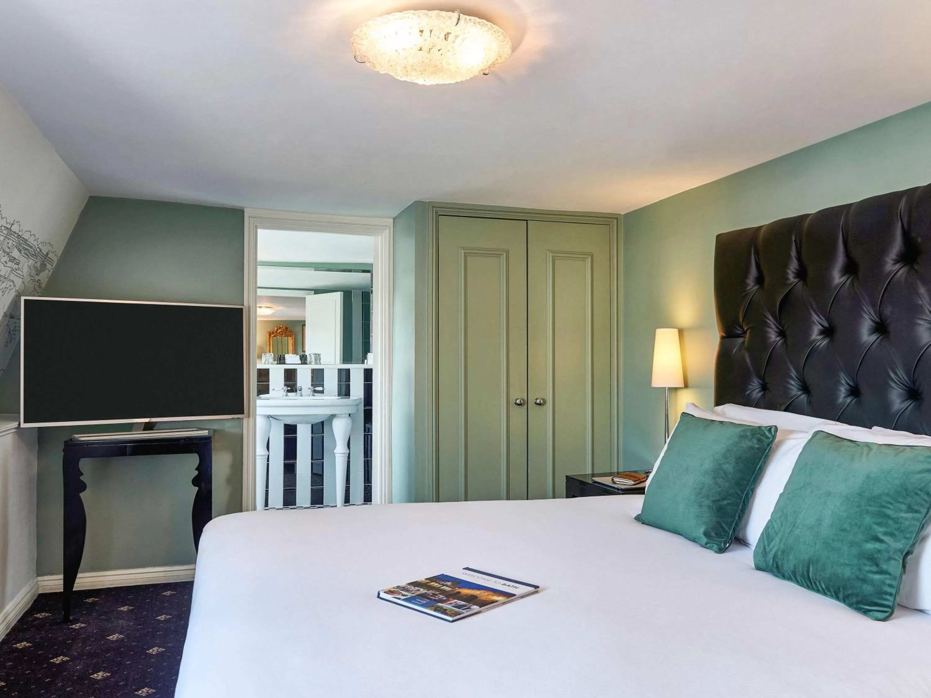 Classic Double Room with City View in Francis Hotel Bath