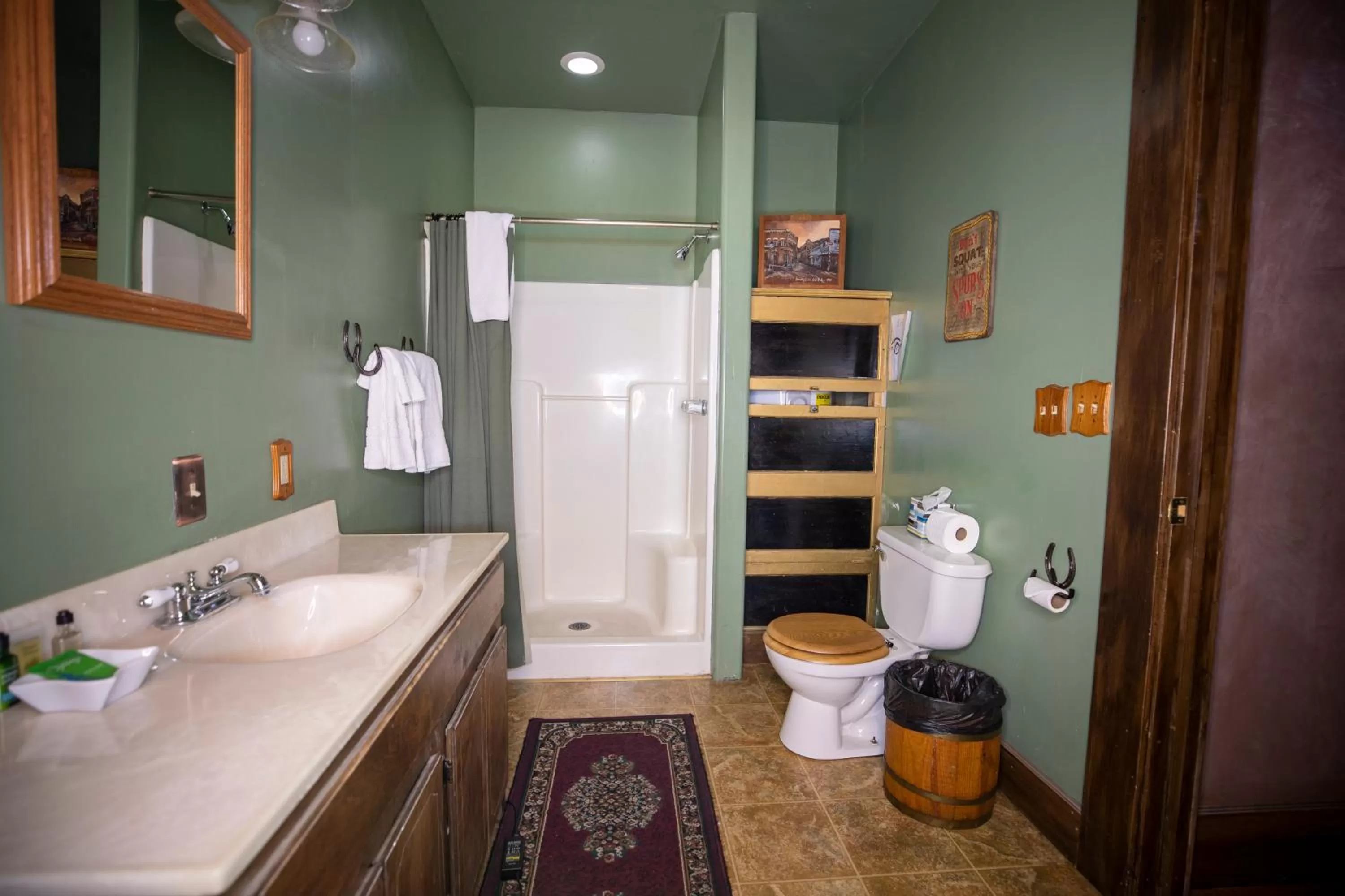 Hot Tub, Bathroom in Bisbee Grand Hotel