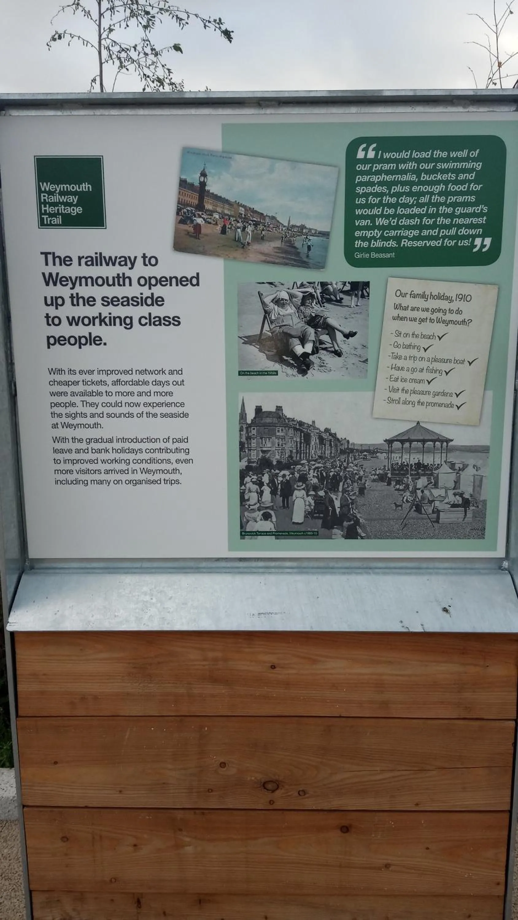 Logo/Certificate/Sign in The Wilton Weymouth