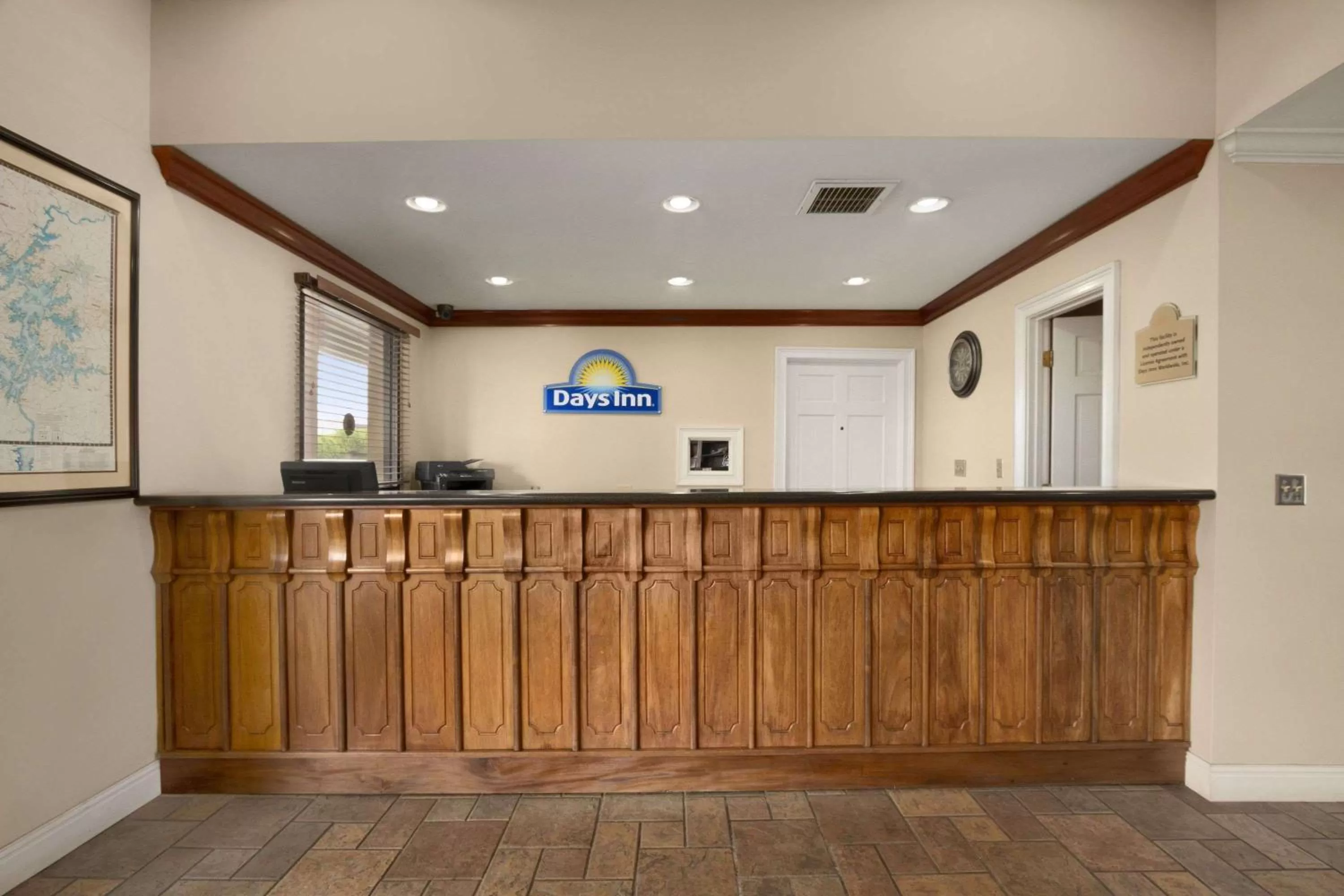 Lobby or reception in Days Inn by Wyndham Alexander City