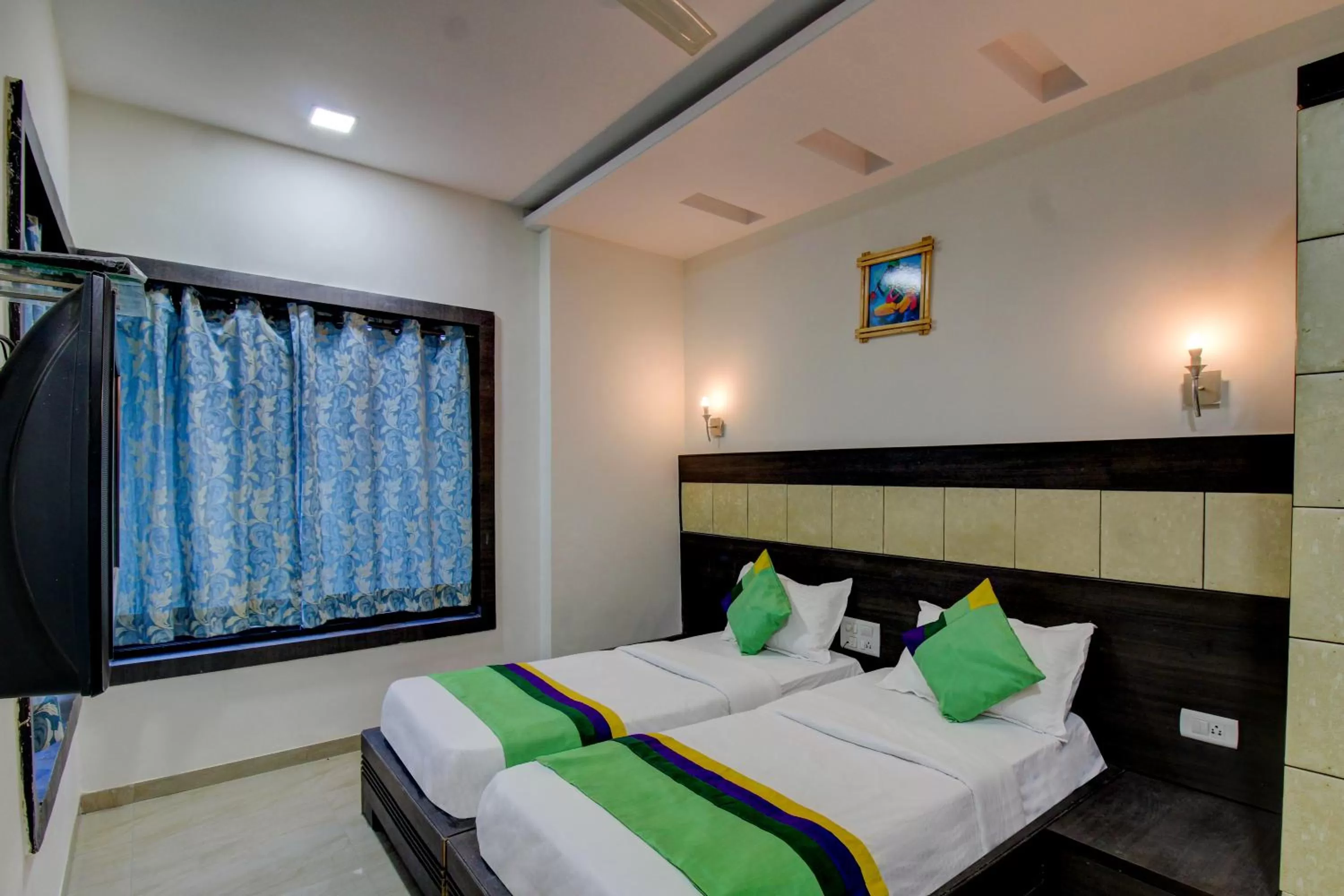 Standard Double Room - single occupancy in Treebo Trend Seven Suites
