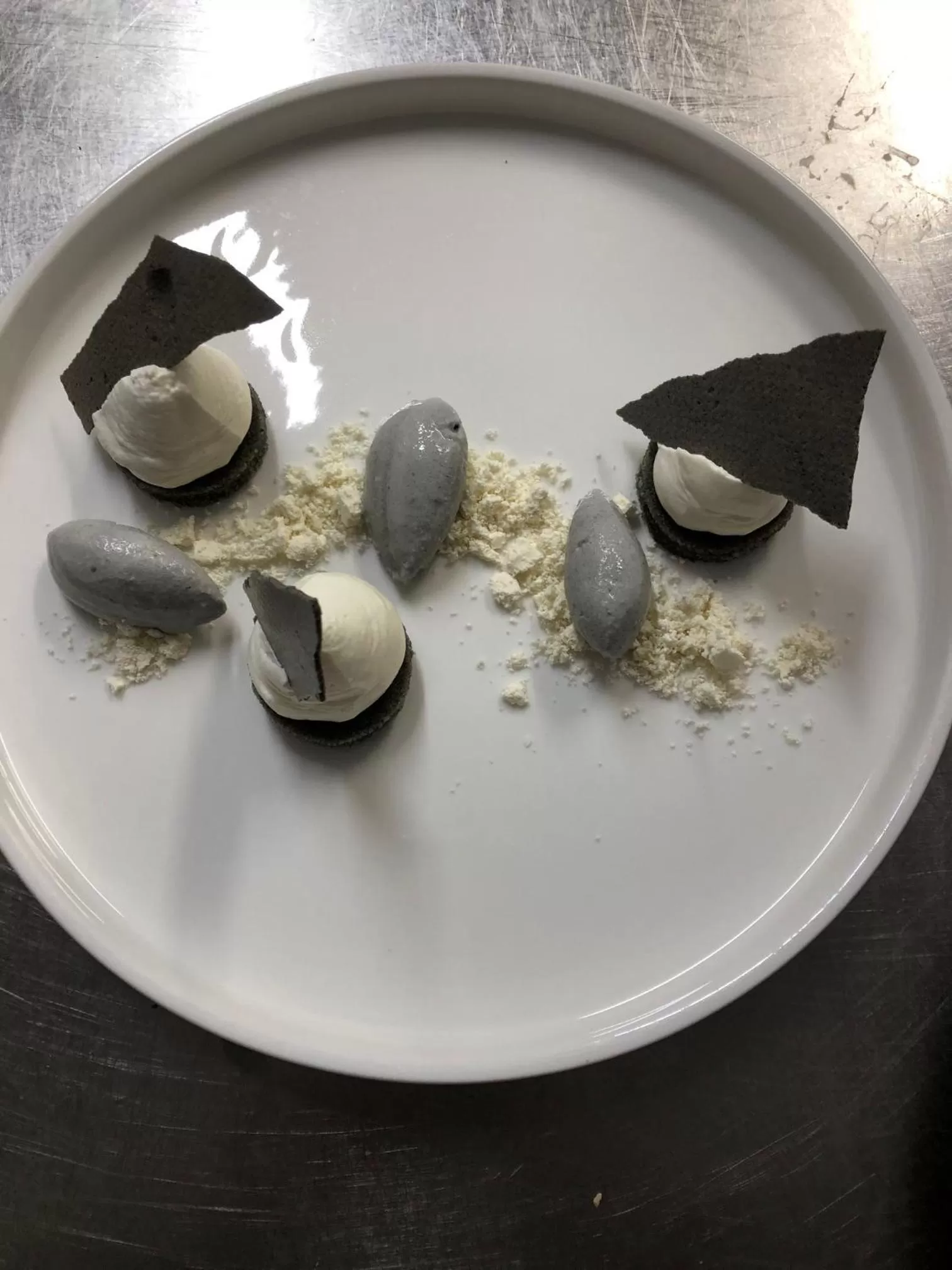 Food close-up in Les 3 Lieux - Hôtel, Restaurant, Espace sensoriel