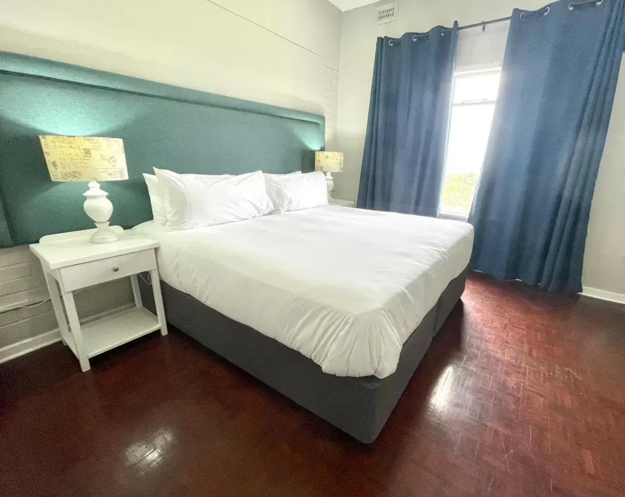 Queen Room with Shared Bathroom in The Gregory Queen Room with Shared Bathroom in The Gregory