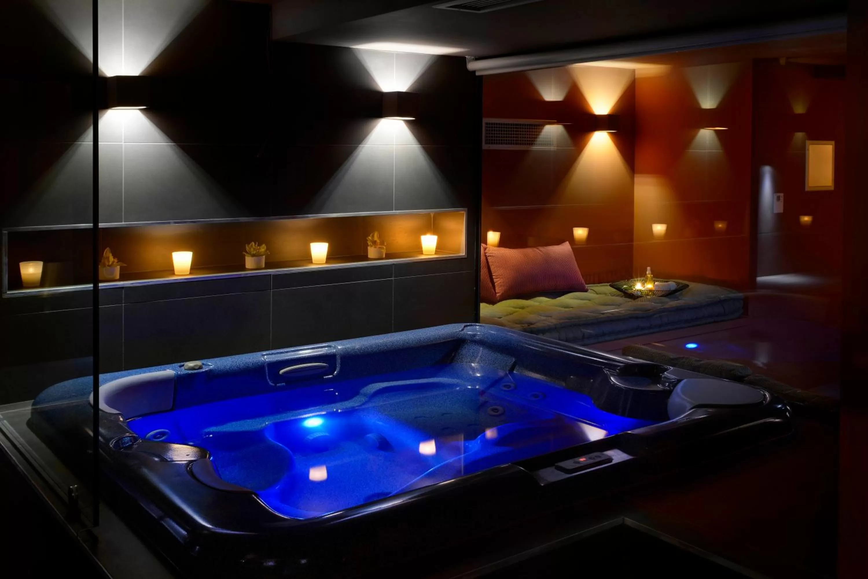 Hot Tub in Lake Spirit Boutique Hotel & Spa