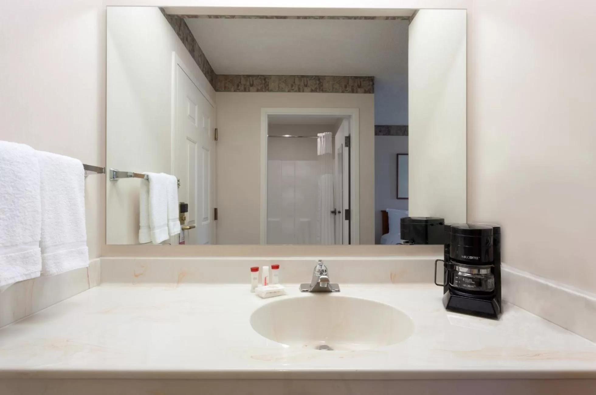 Ramada by Wyndham SeaTac Airport North