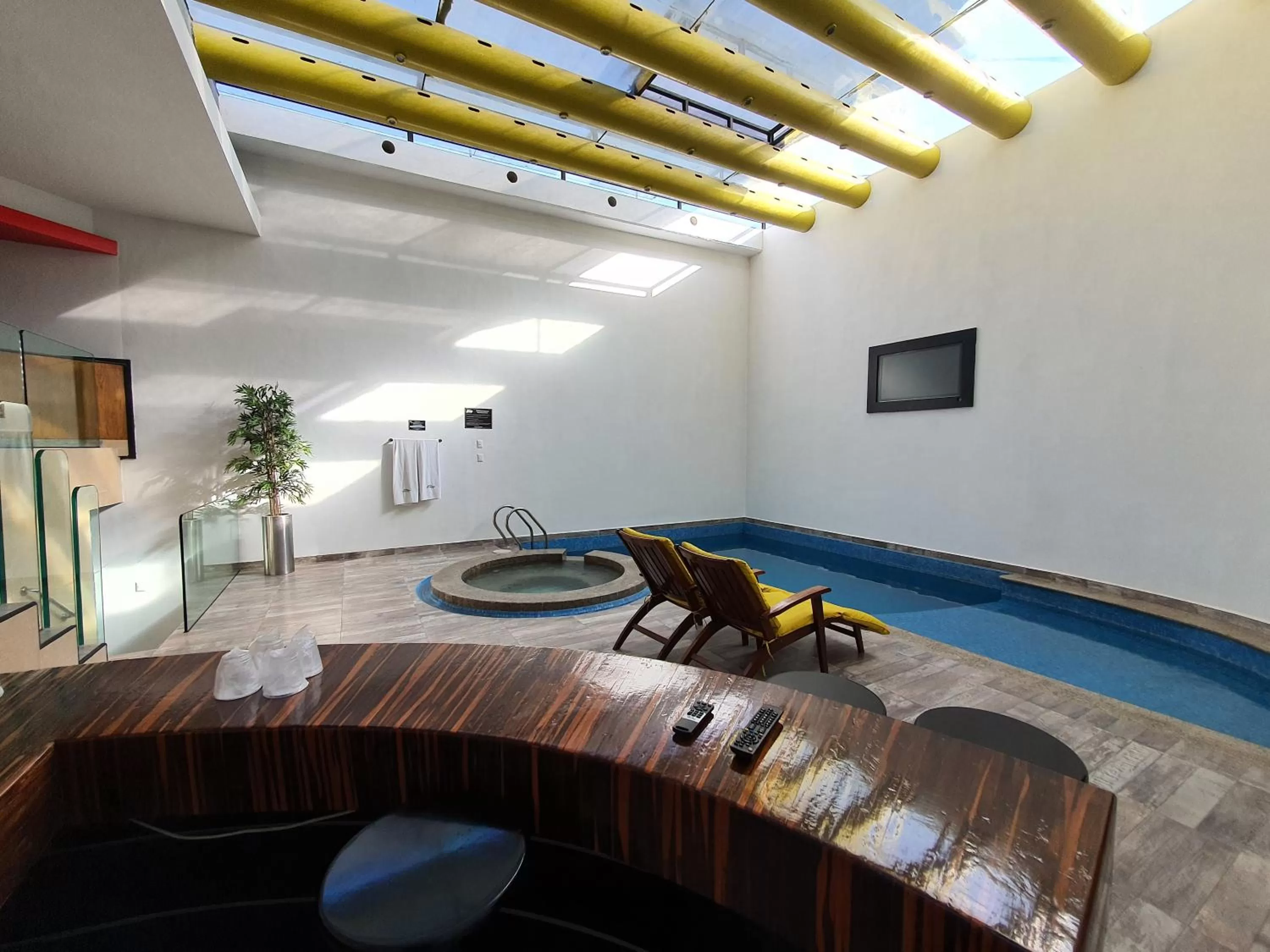 Pool view, Swimming Pool in Hotel Alcampo