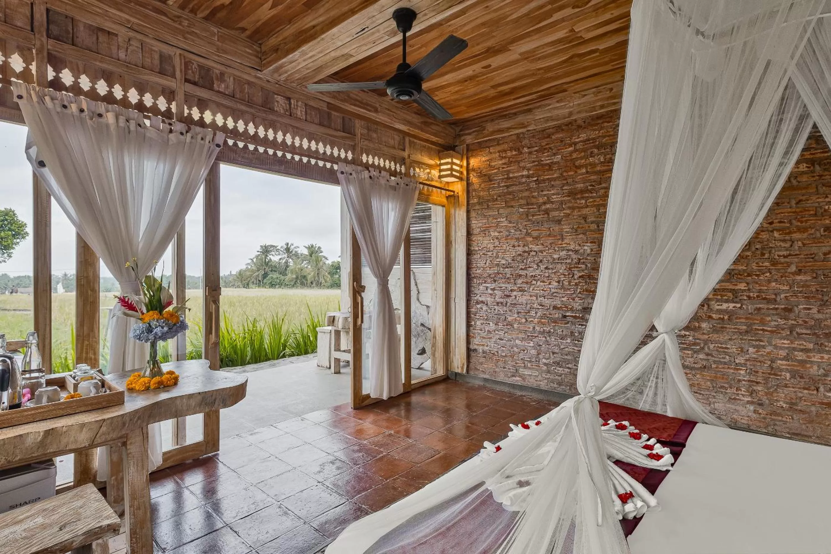 Balcony/Terrace, Bed in Joglo Organik Guesthouse
