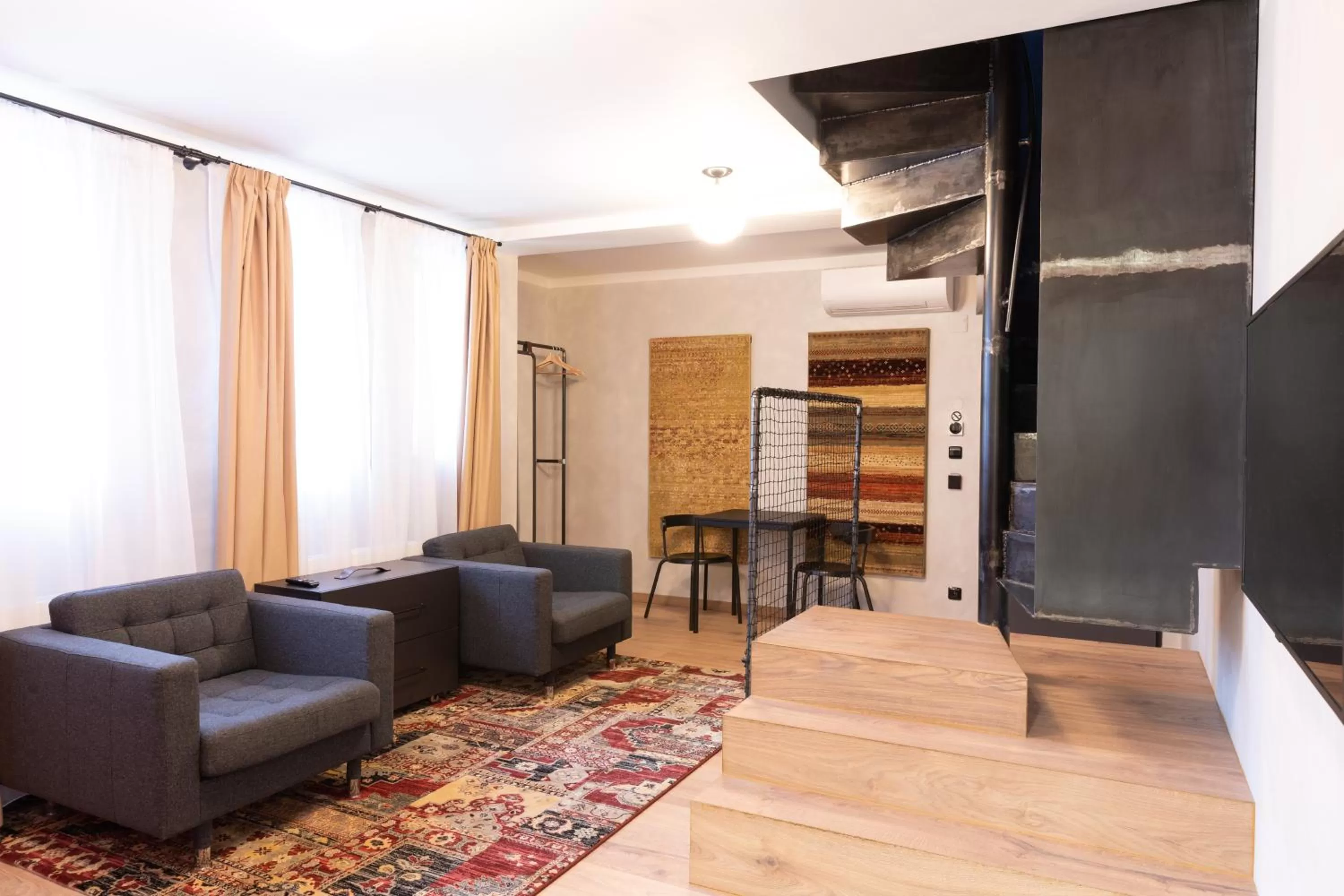 Living room in Miss Sophie's Downtown