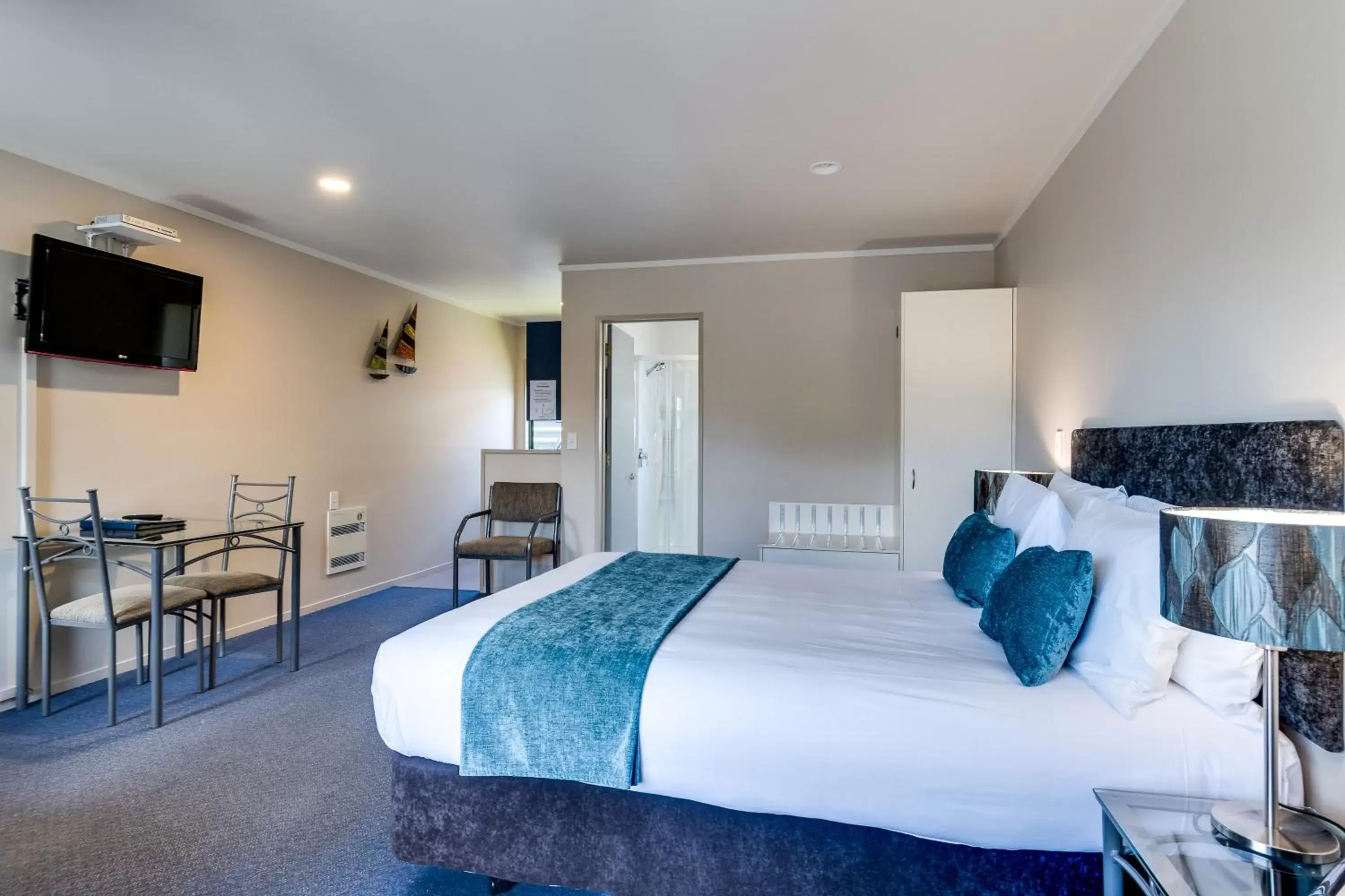 Studio with Spa Bath in Portmans Motor Lodge Studio with Spa Bath in Portmans Motor Lodge