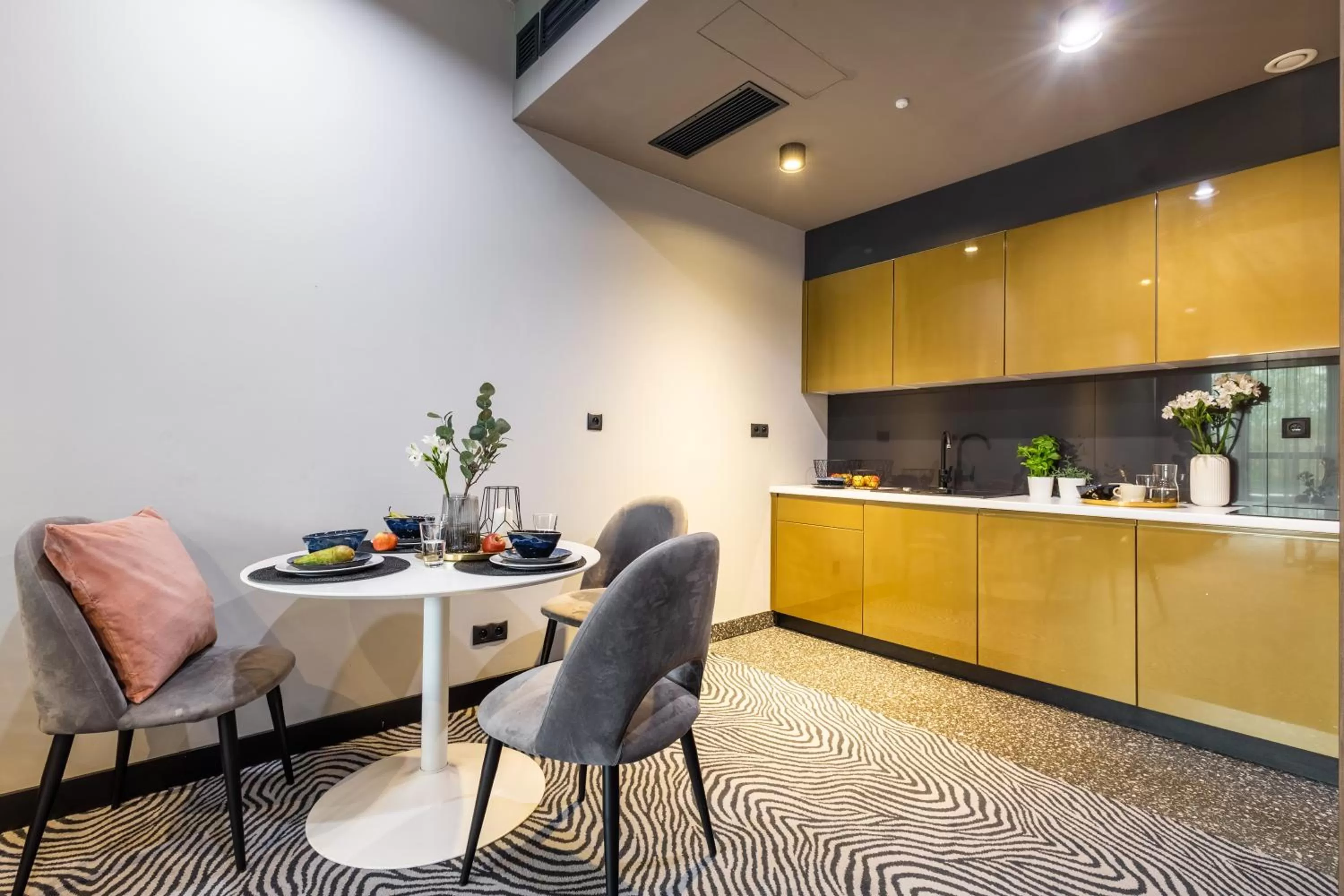 Food and drinks in Hotel Zoo by Afrykarium Wroclaw