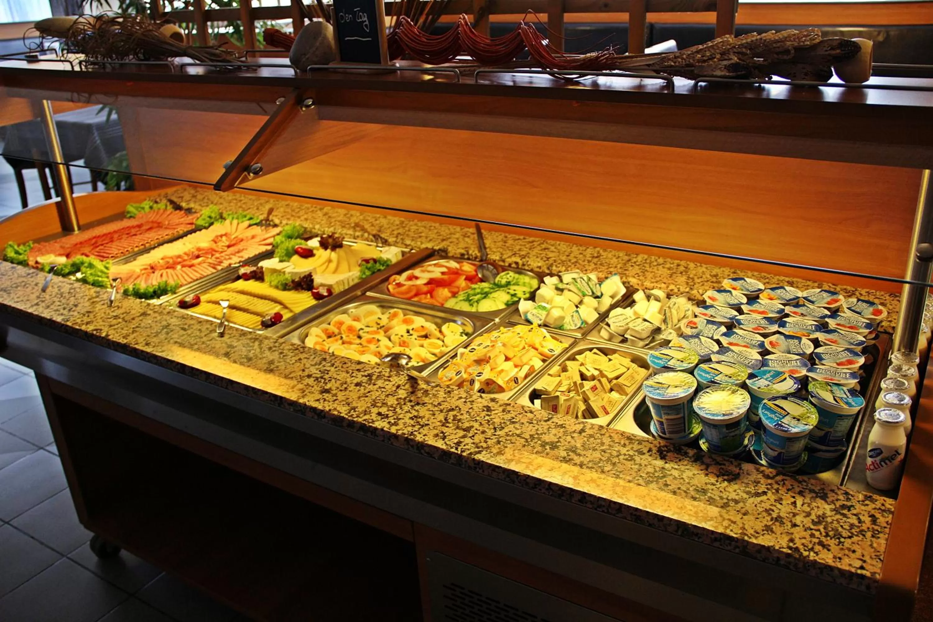 Buffet breakfast in astral'Inn Leipzig Hotel & Restaurant