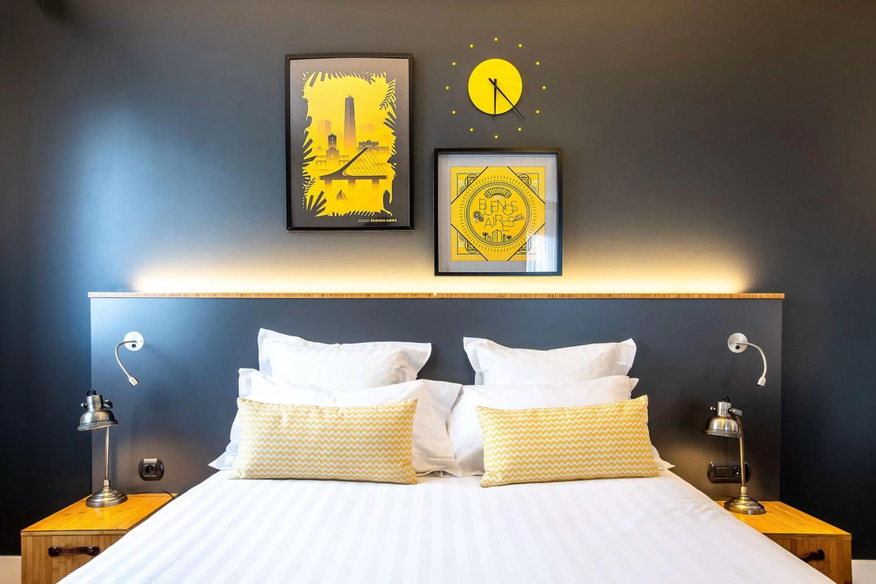 Photo of the whole room, Bed in Best Western Plus Suitcase Paris La Défense