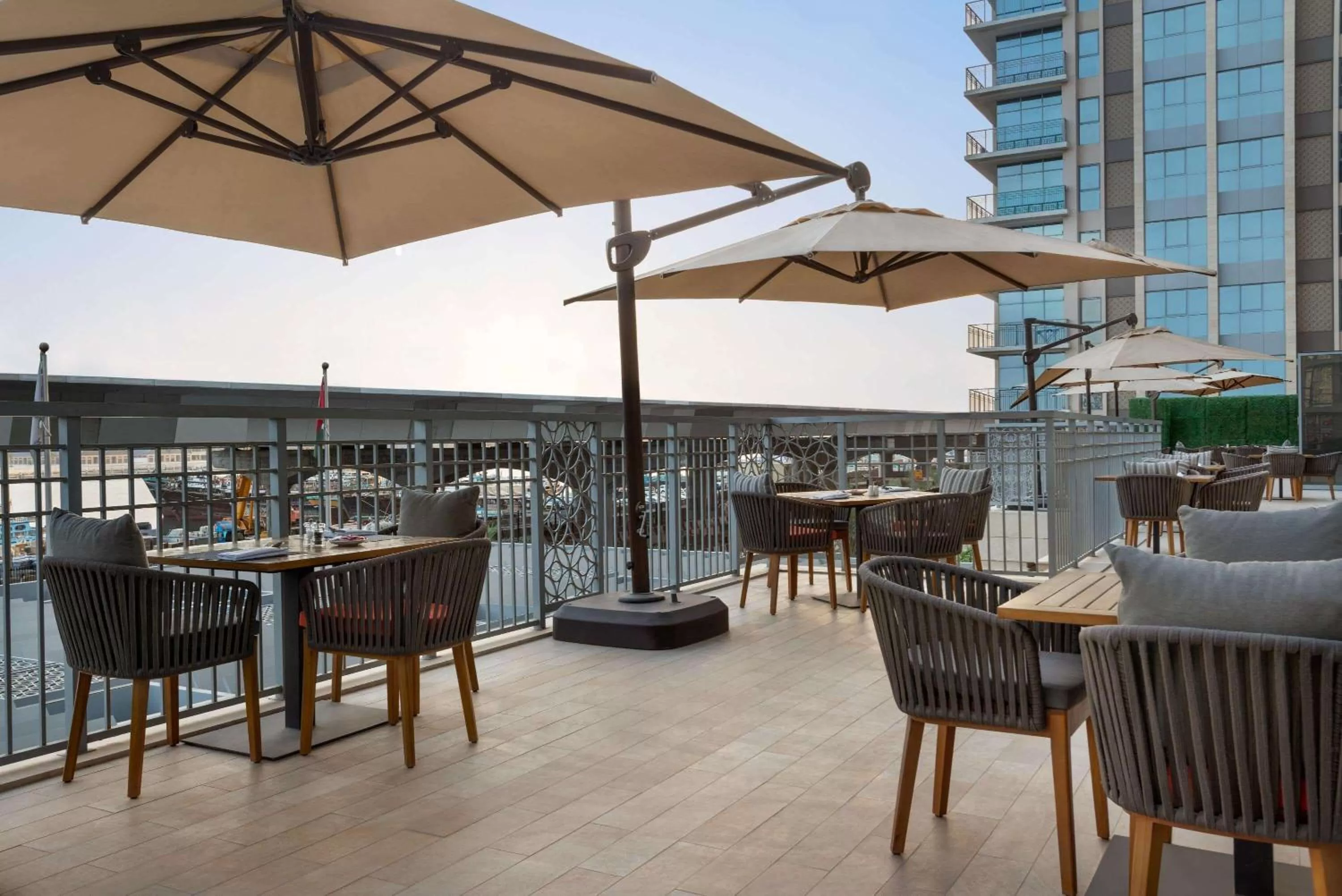 Restaurant/Places to Eat in Wyndham Dubai Deira